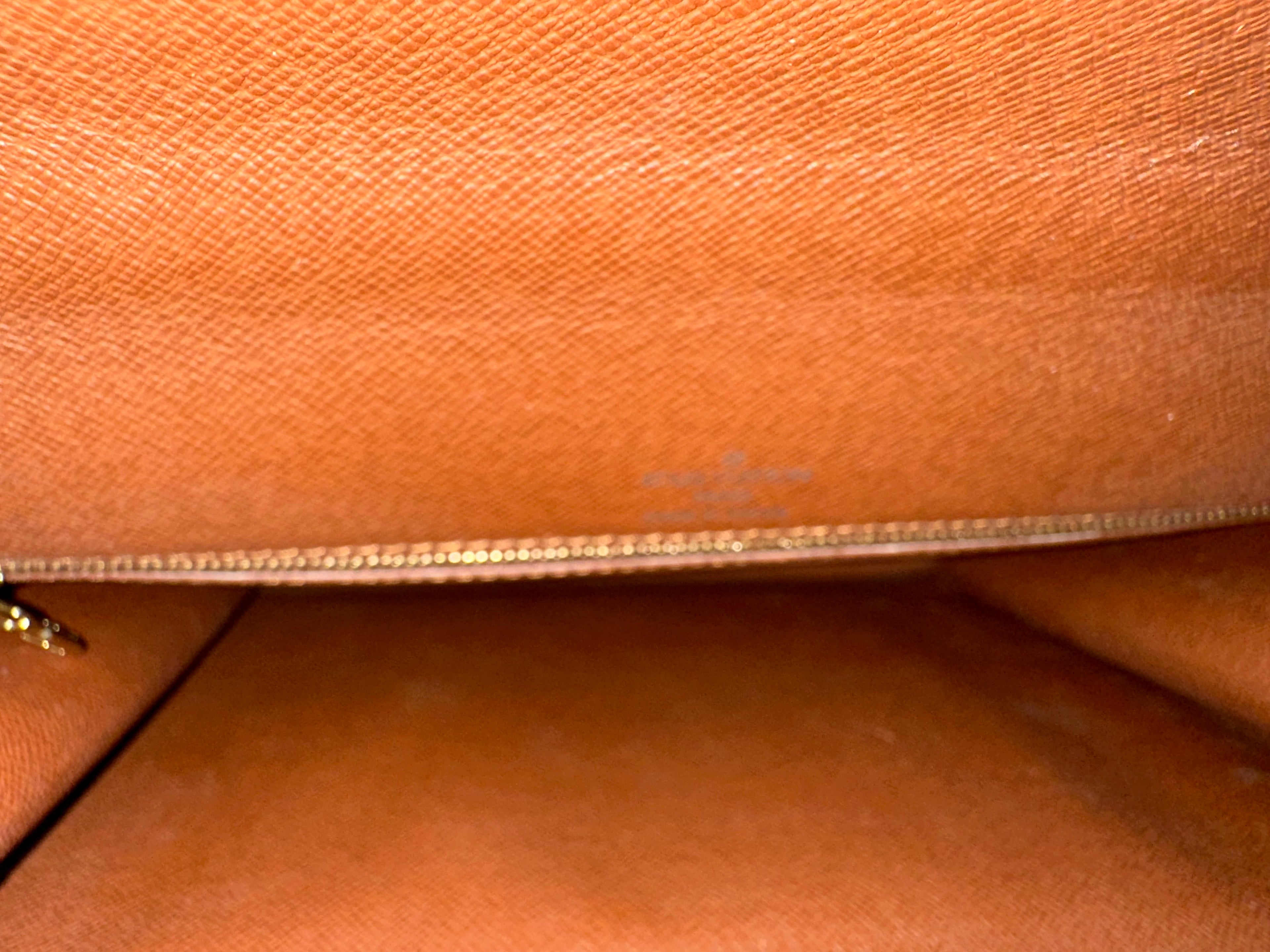 Louis Vuitton Monceau 28