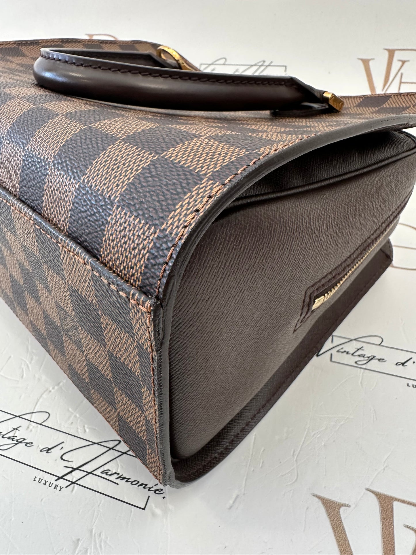 017823 - Louis Vuitton Triana