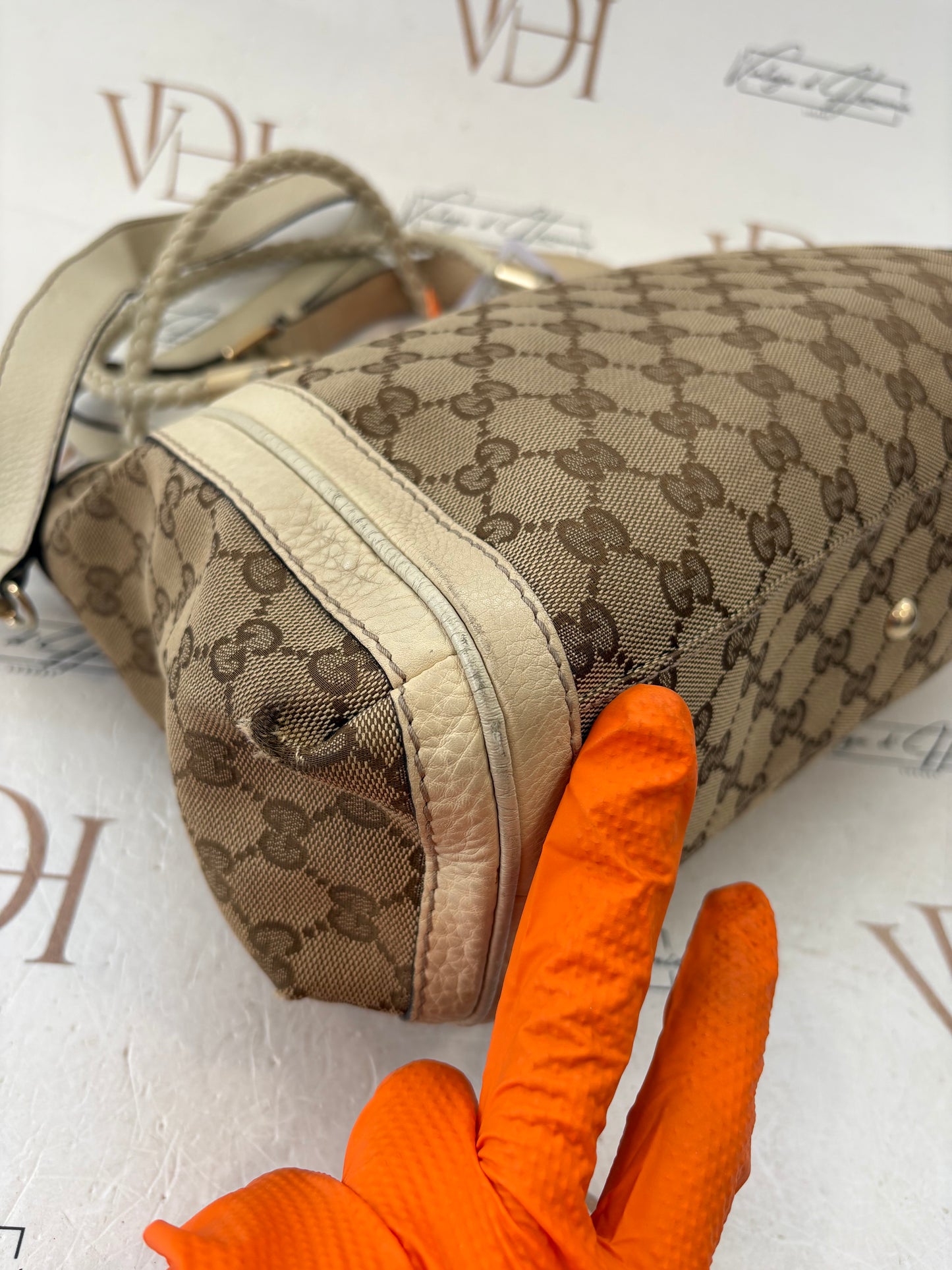 201170 - Gucci Bag