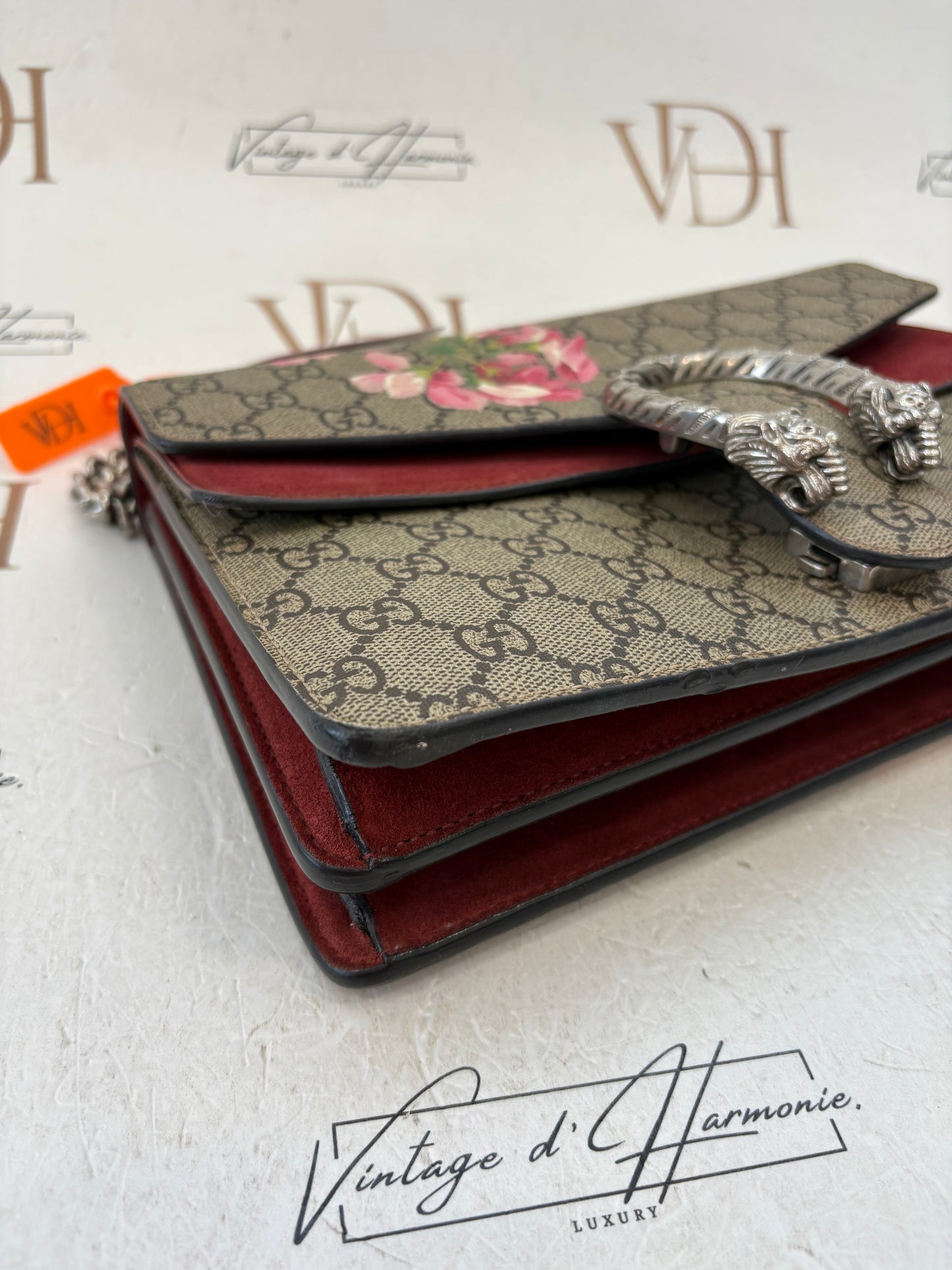 201386 - Gucci Dionysus
