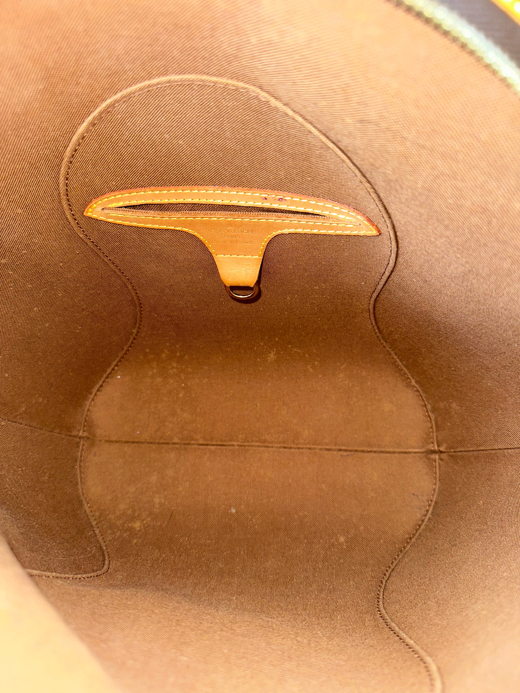 Louis Vuitton Ellipse MM