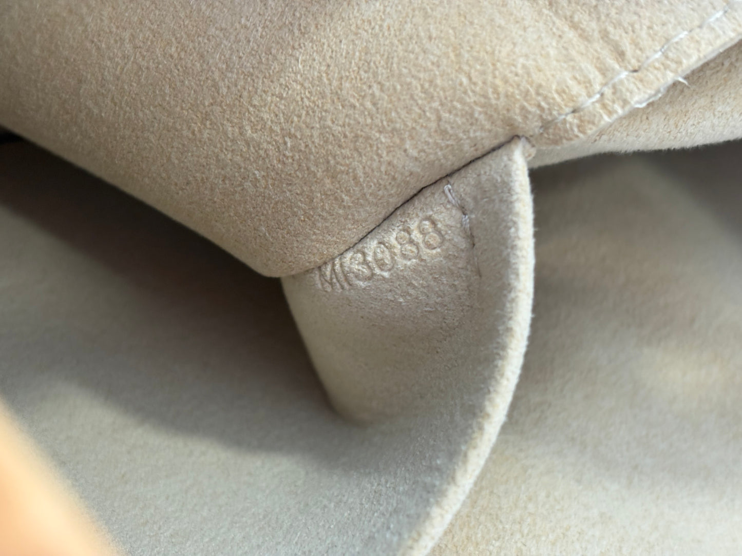 017626 - Louis Vuitton Galliera PM