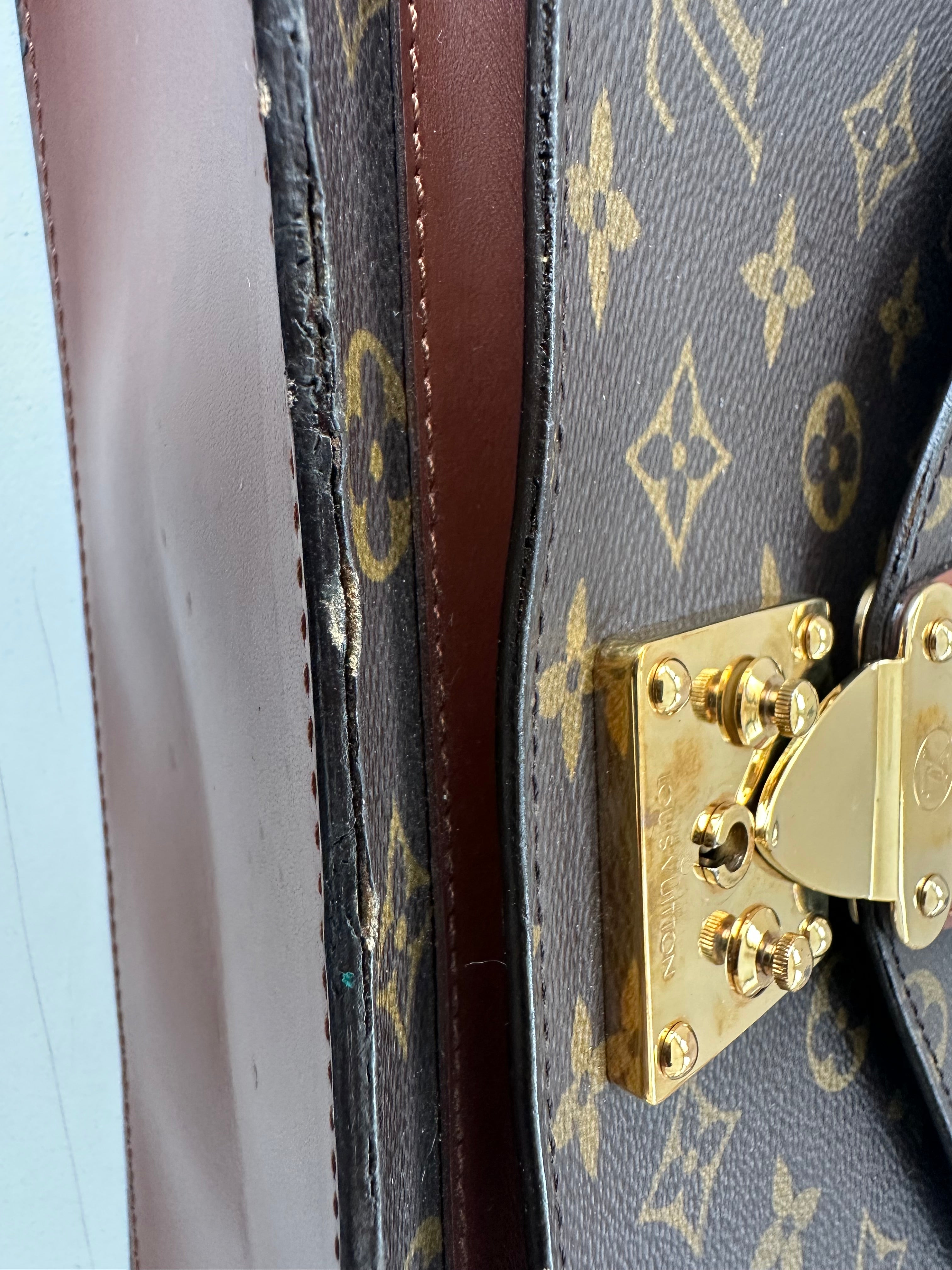 Louis Vuitton Monceau 28