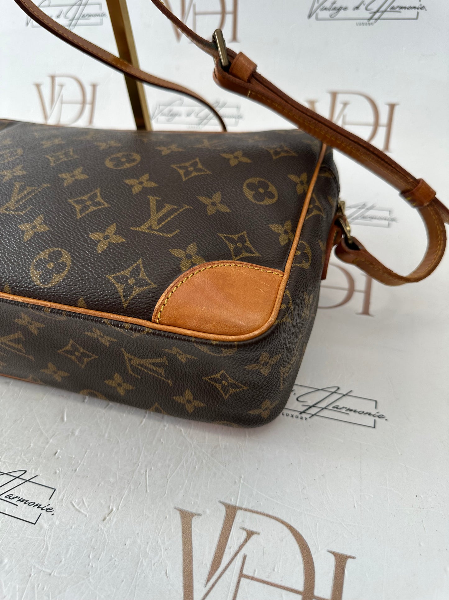 018124 -Louis Vuitton Trocadero 30