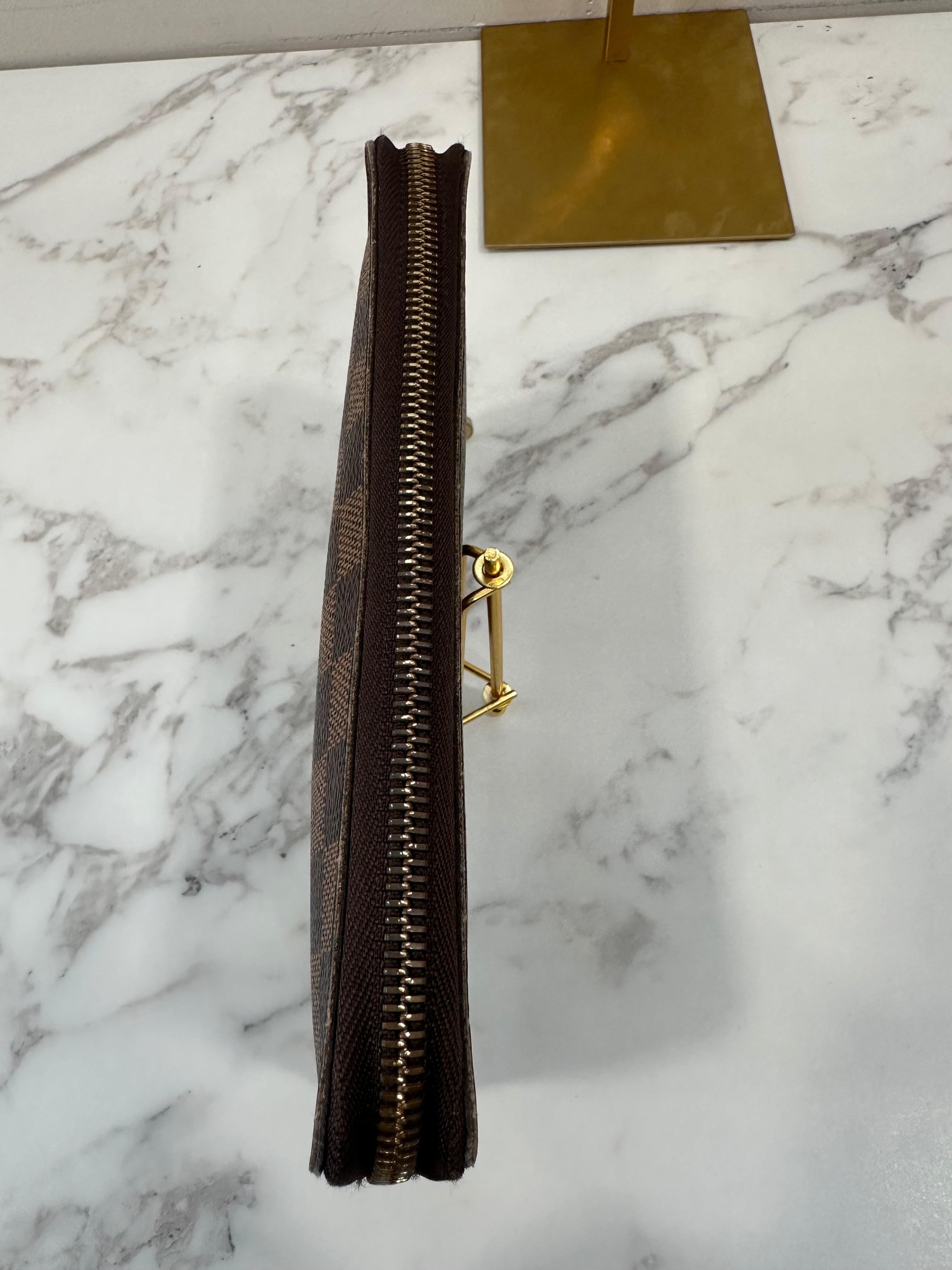 Louis Vuitton Wallet Zippy Ebene