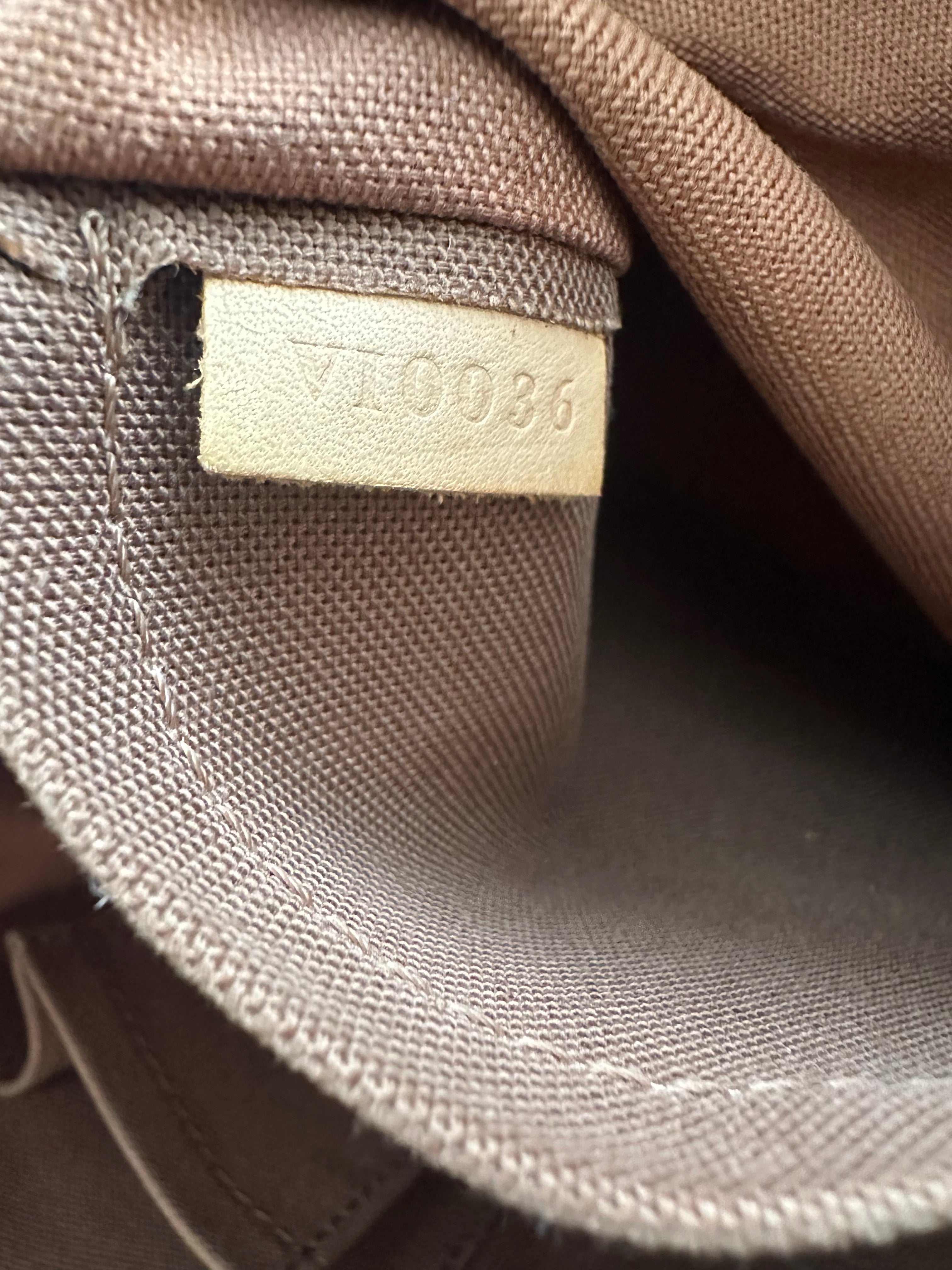 Louis Vuitton Batignolles