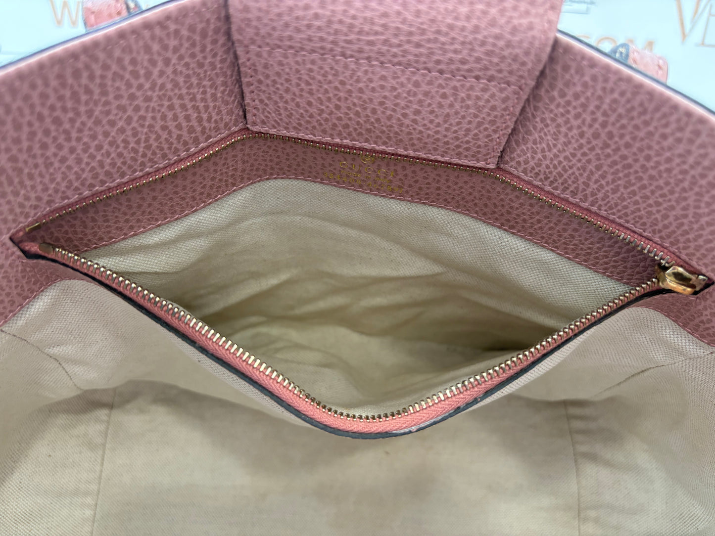 200948 - Gucci Swing Pink