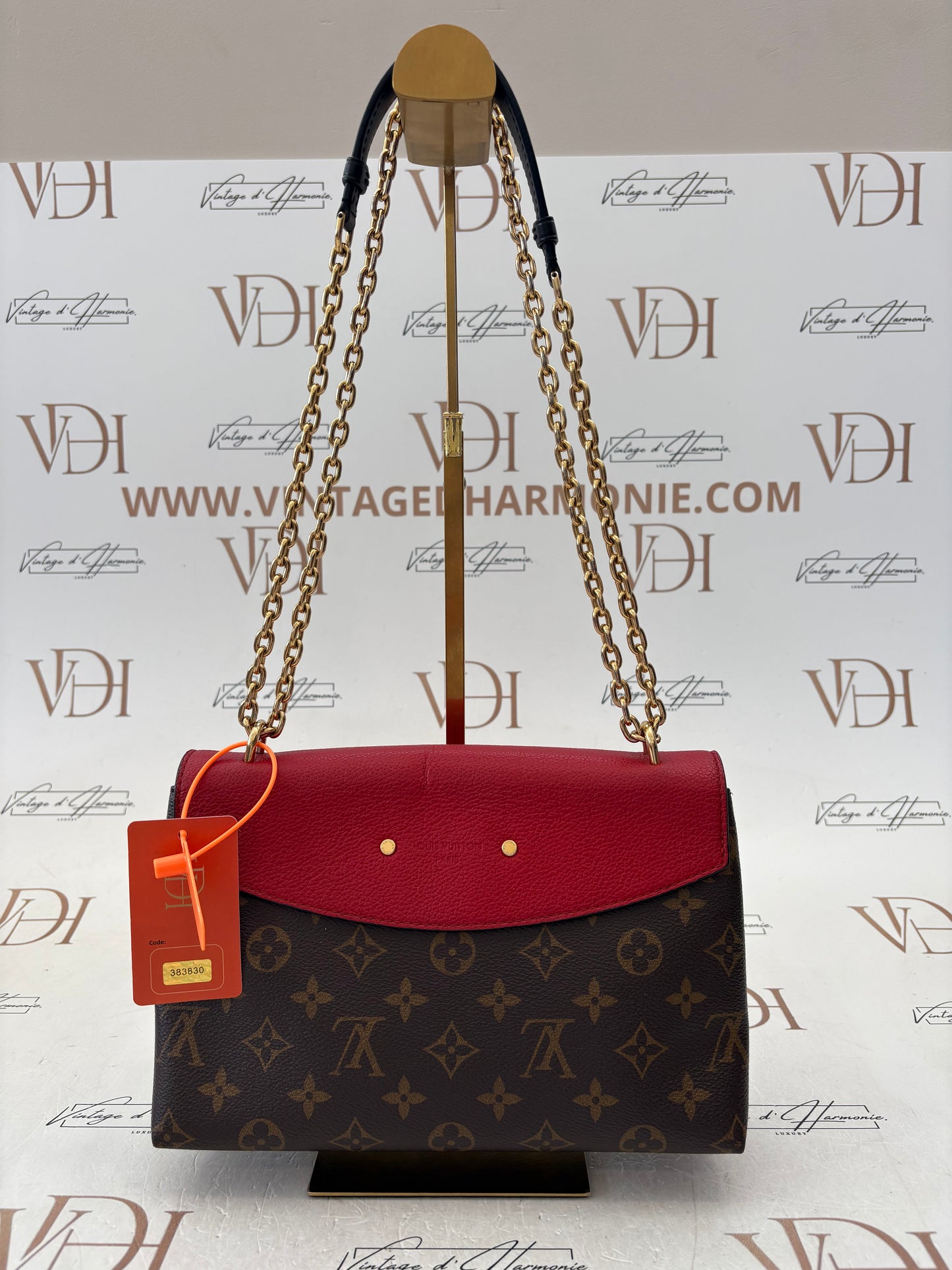 383830 - Louis Vuitton Saint Placide
