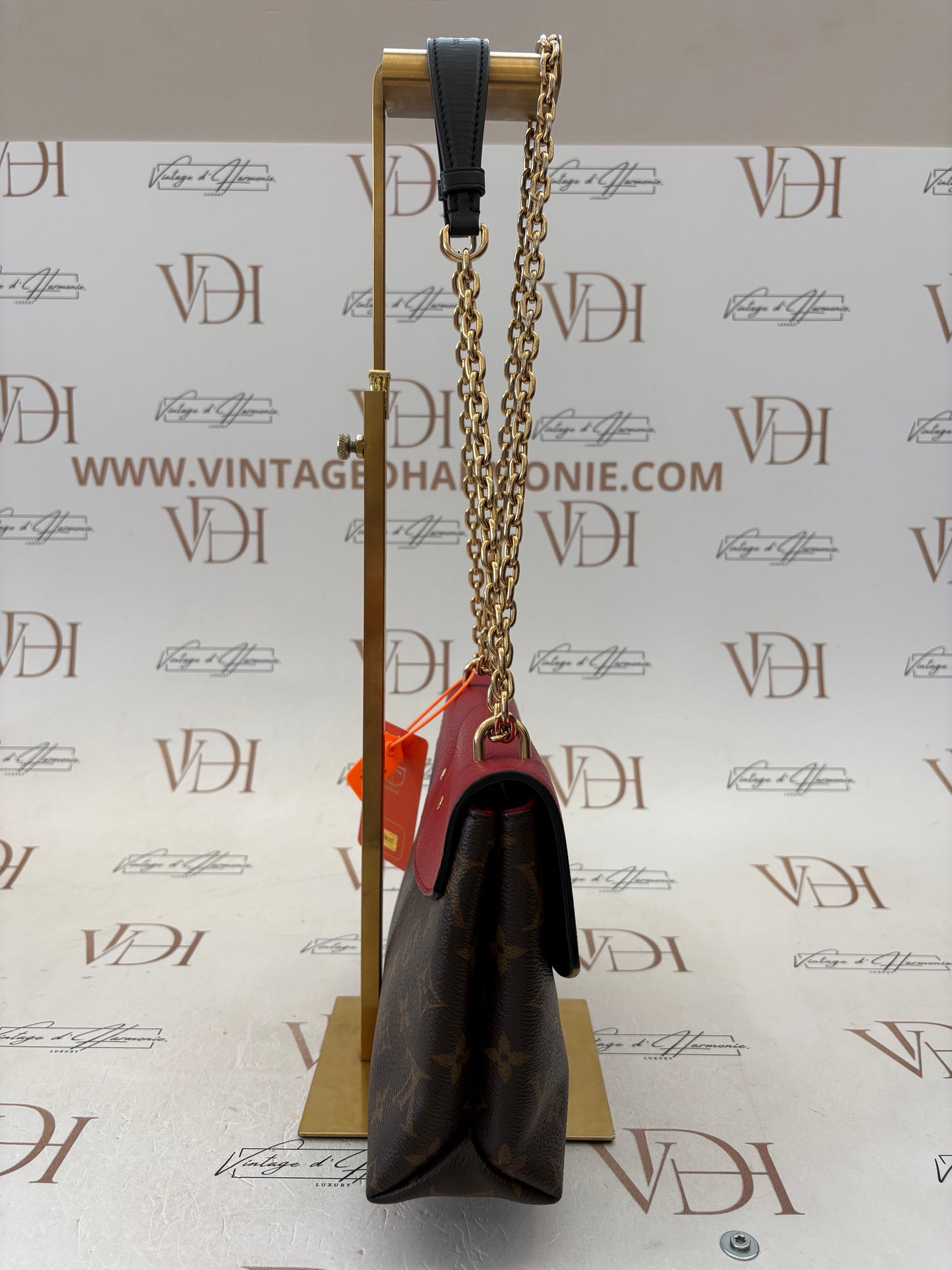 383830 - Louis Vuitton Saint Placide