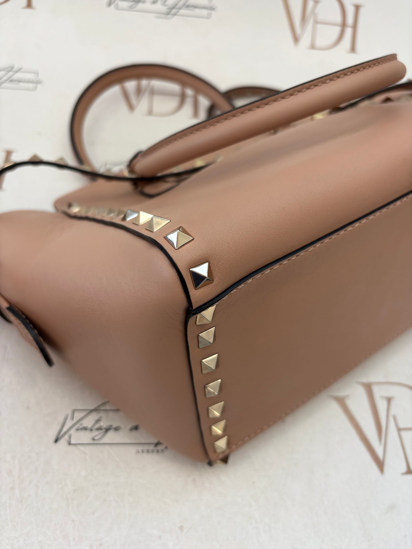 383886 - Valentino Rockstud