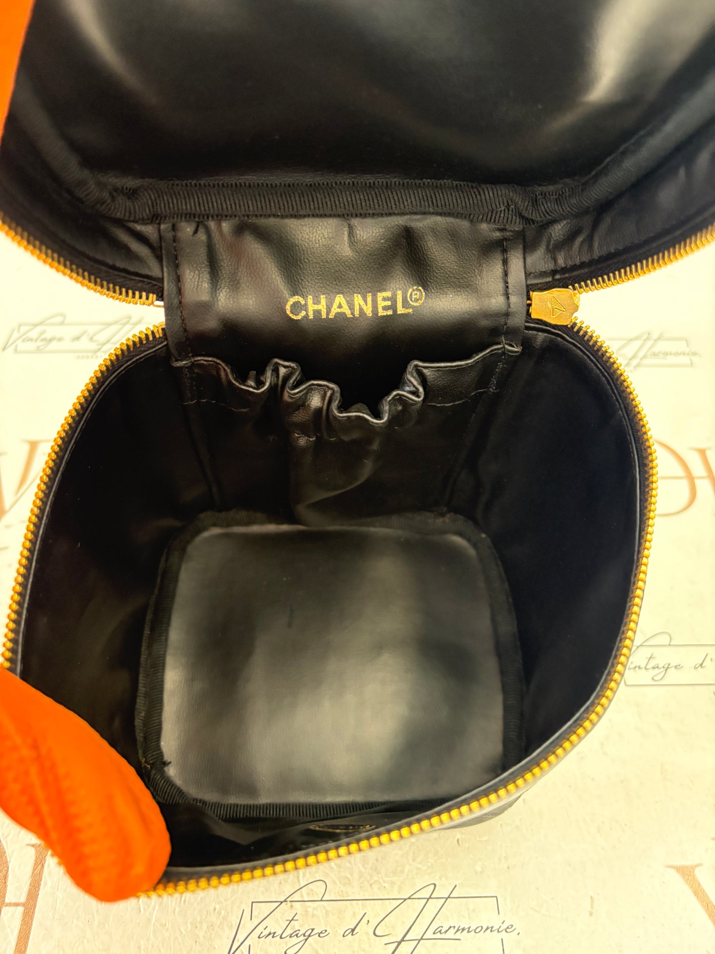 017089 - Chanel Black Lambskin Vanity