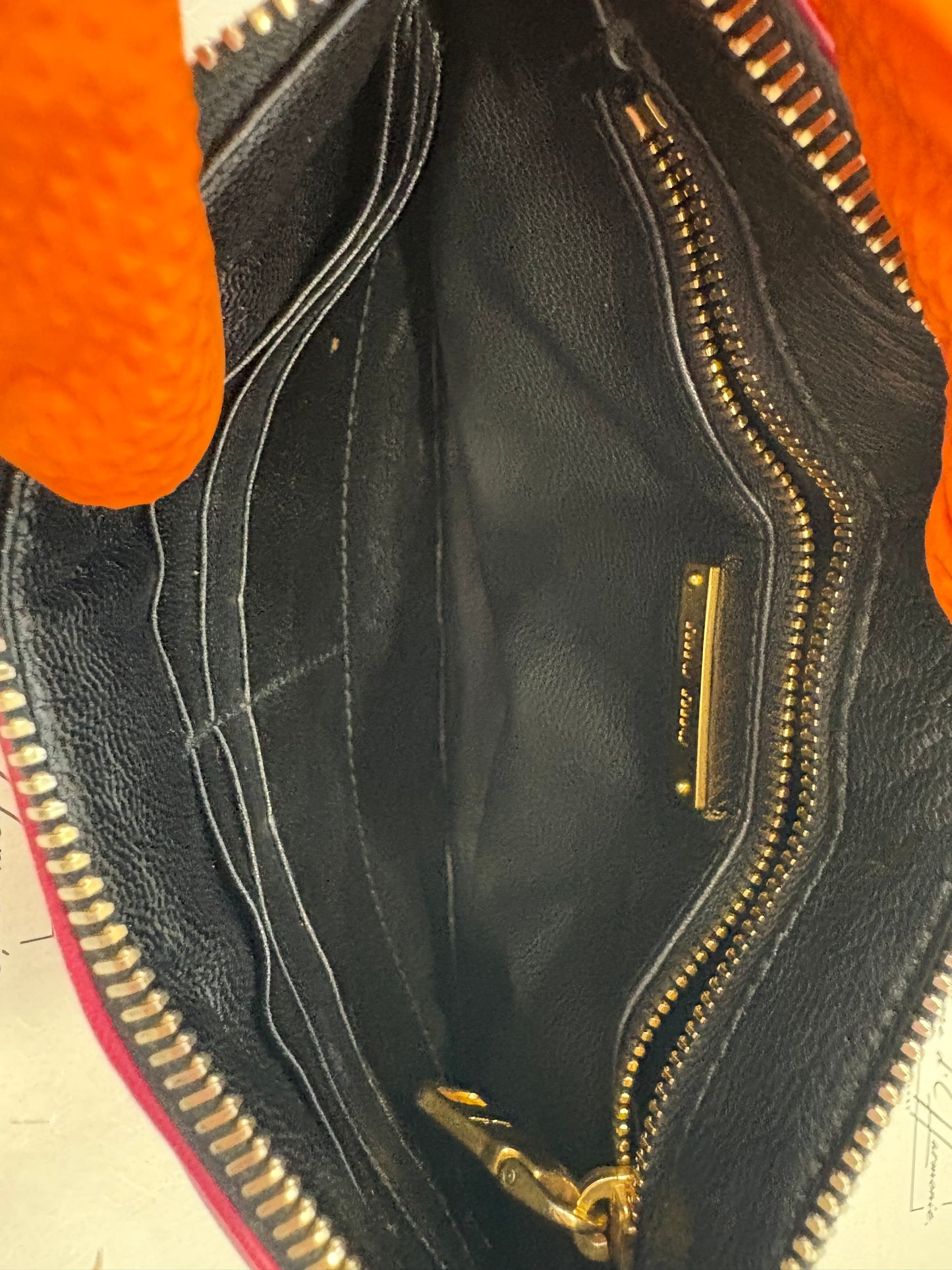 383227 - Miu Miu Zipper Wallet