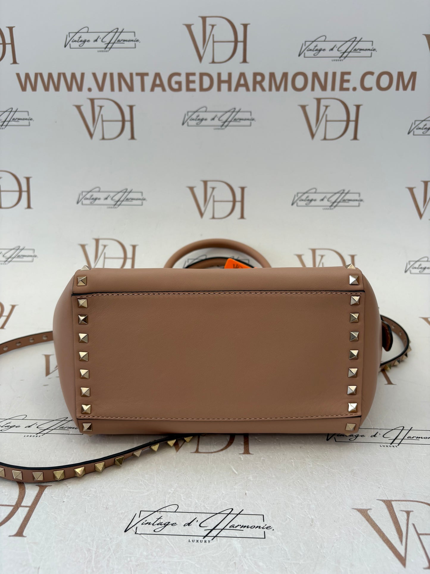 383886 - Valentino Rockstud