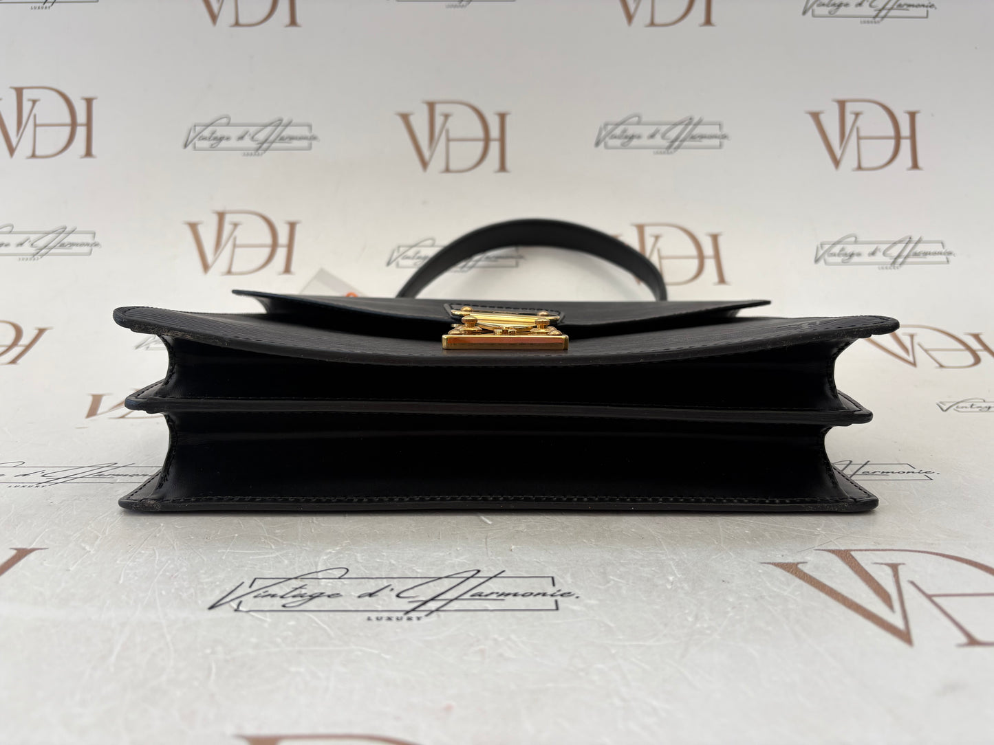 017647 - Louis Vuitton Epi Concorde