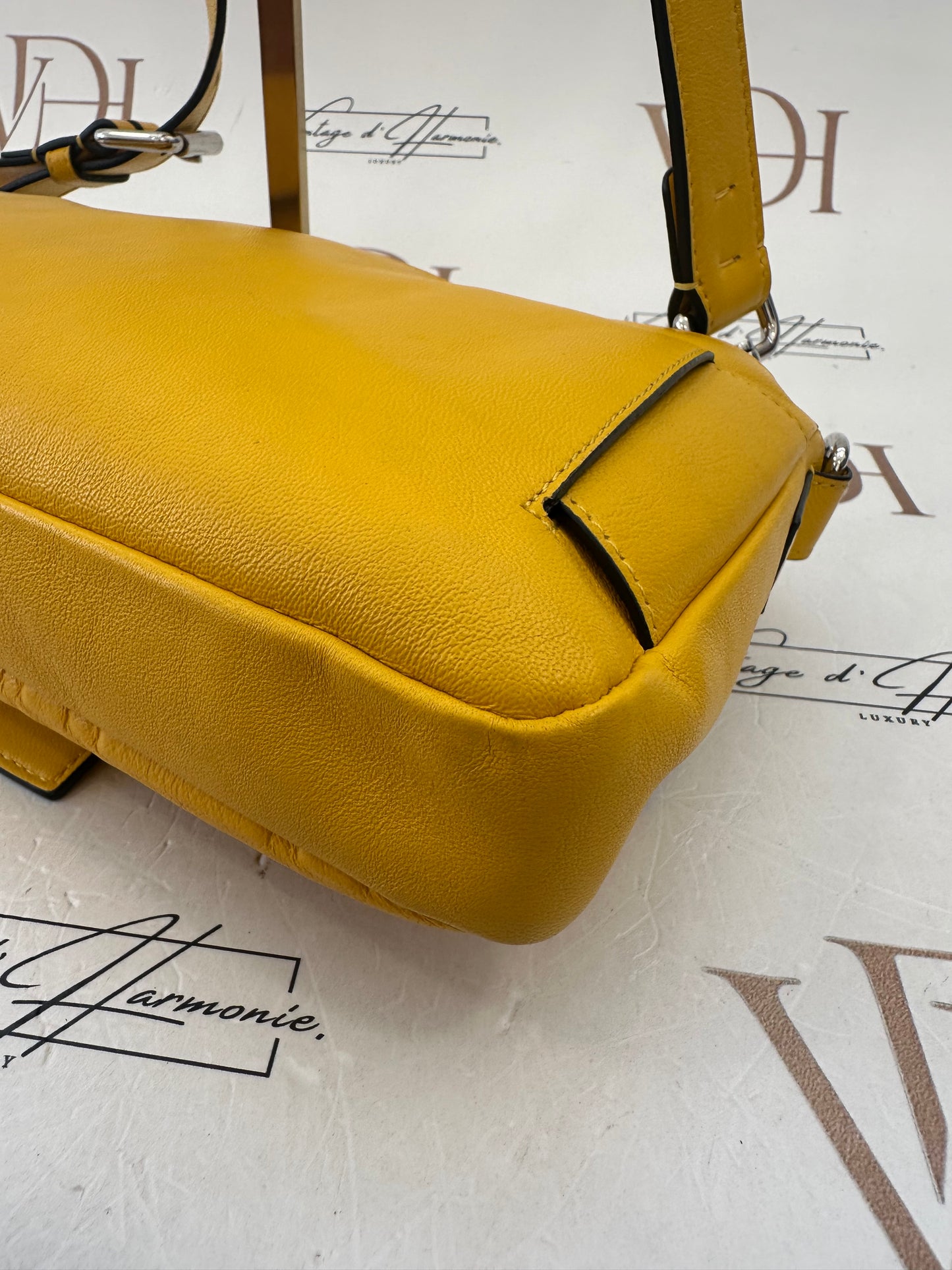 382667 - Fendi Baguette