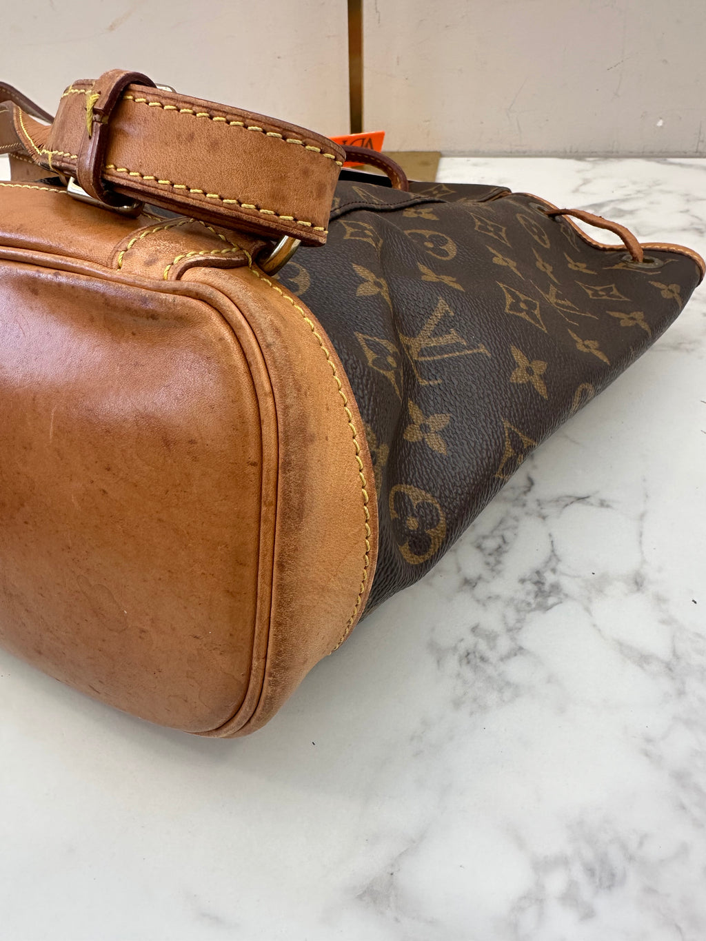 Louis Vuitton Montsouris MM