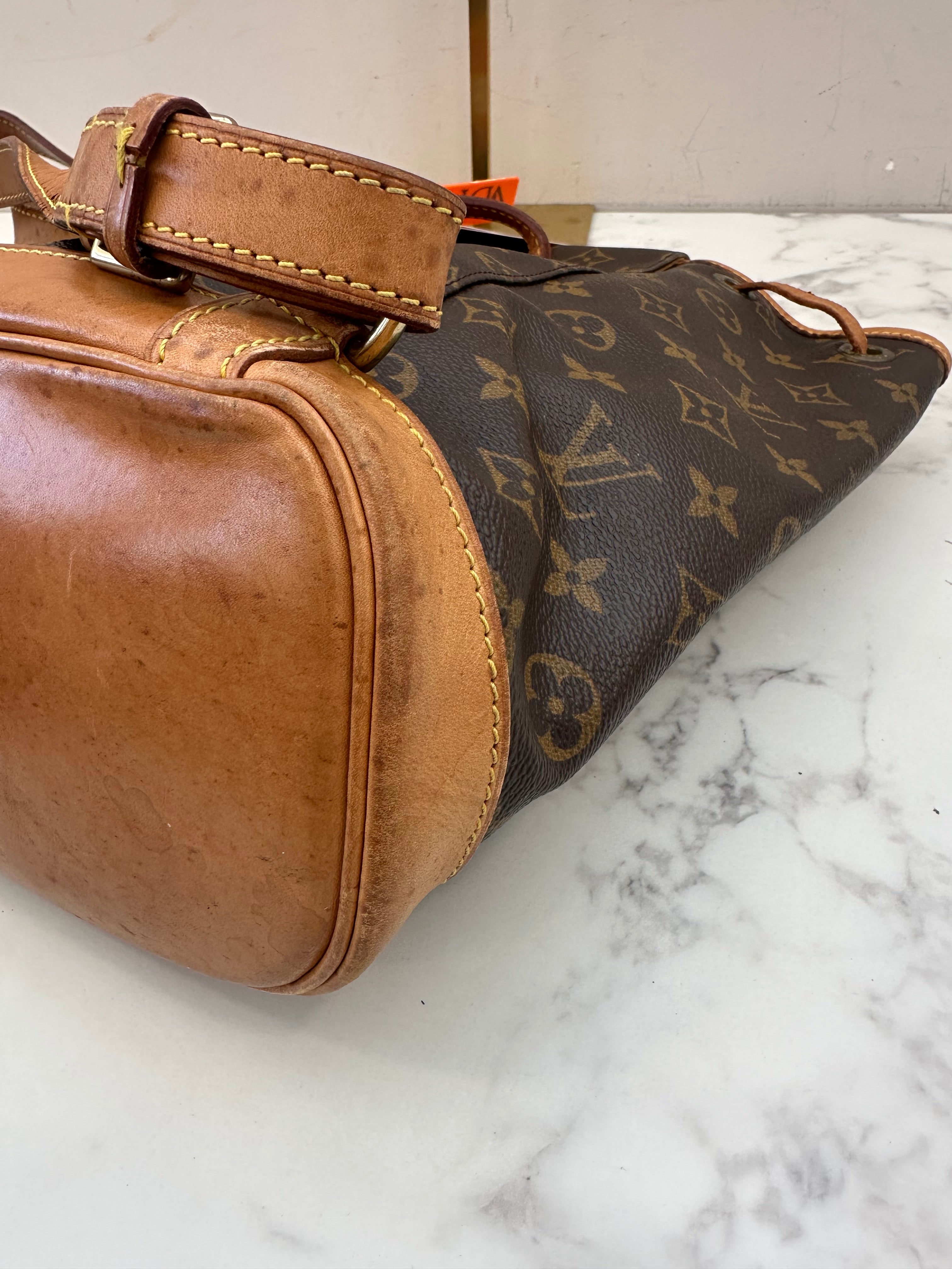Louis Vuitton Montsouris MM