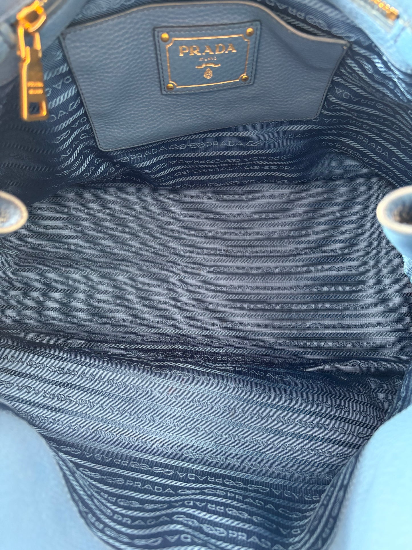 018353 - Prada Blue