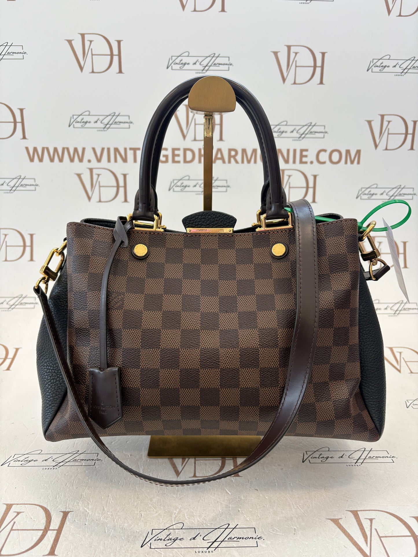 017111 - Louis Vuitton Brittany