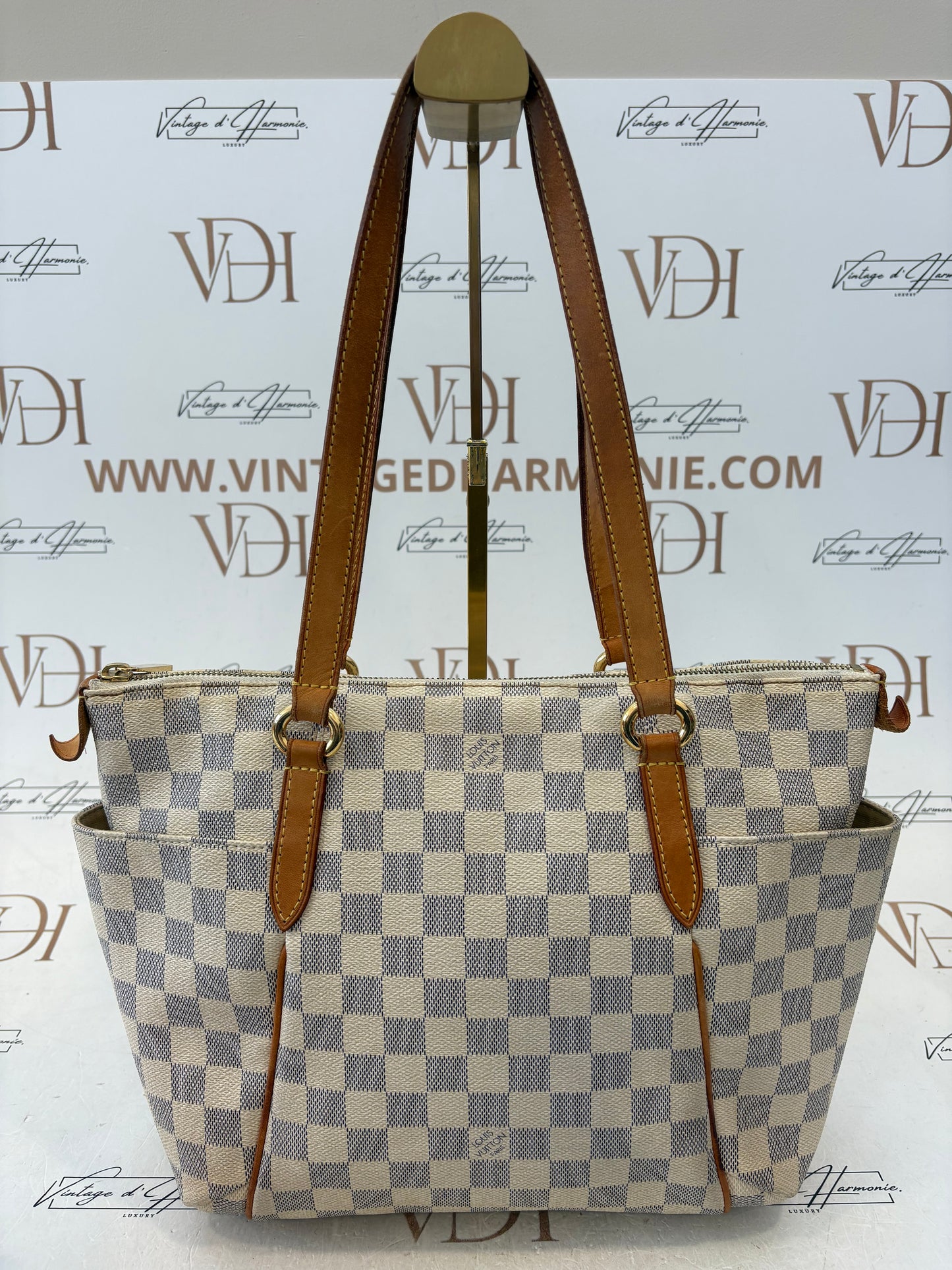 018417Louis Vuitton Totally PM