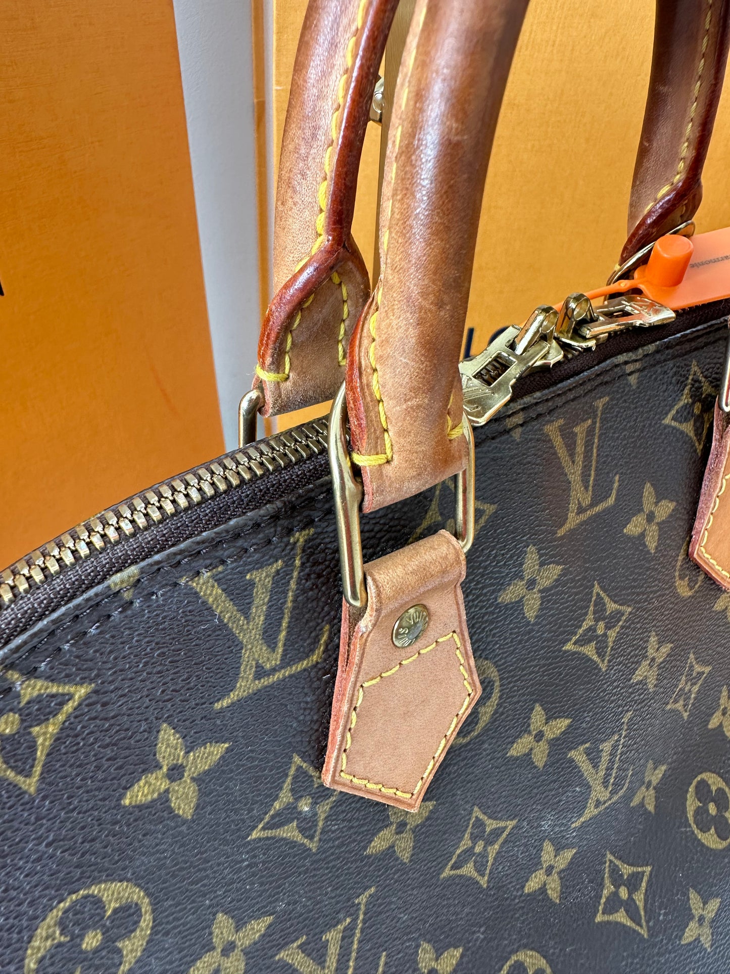 Louis Vuitton Alma
