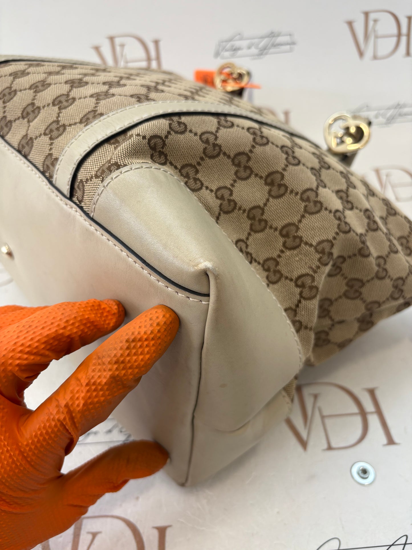 382767 - Gucci Lovely