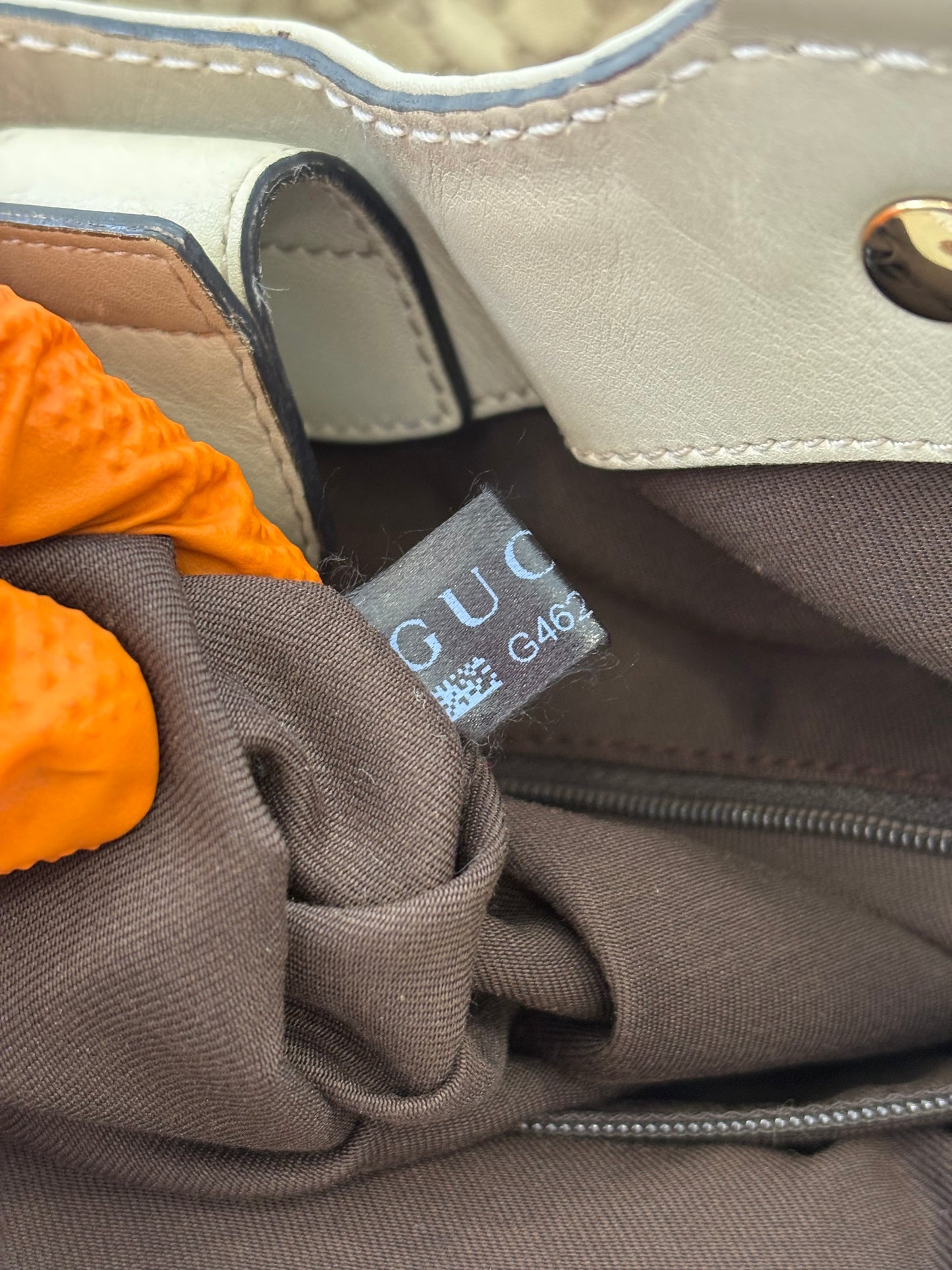 018977 - Gucci Beige Canvas GG