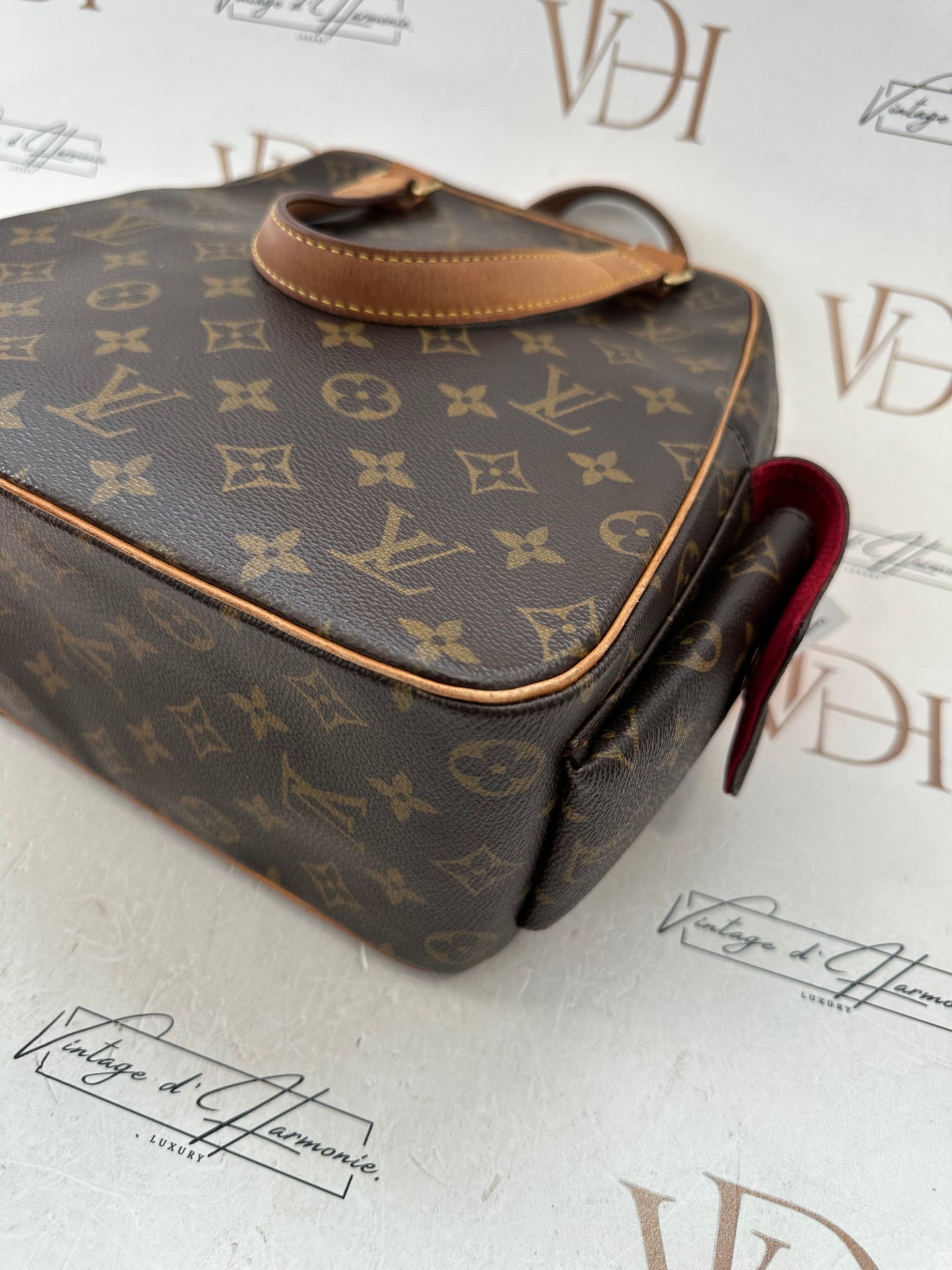 016928 - Louis Vuitton Excentricite