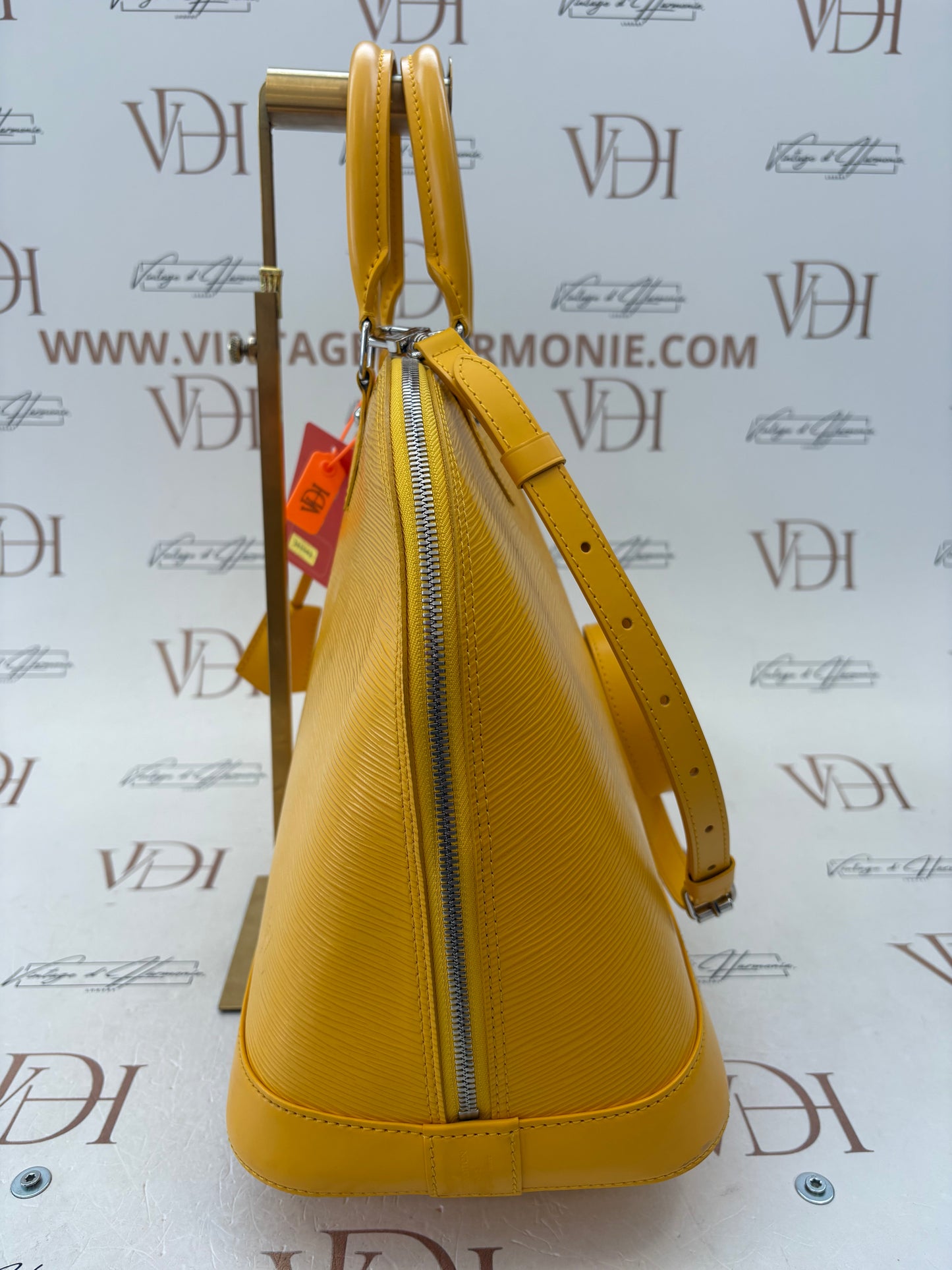 383563 - Louis Vuitton Alma GM