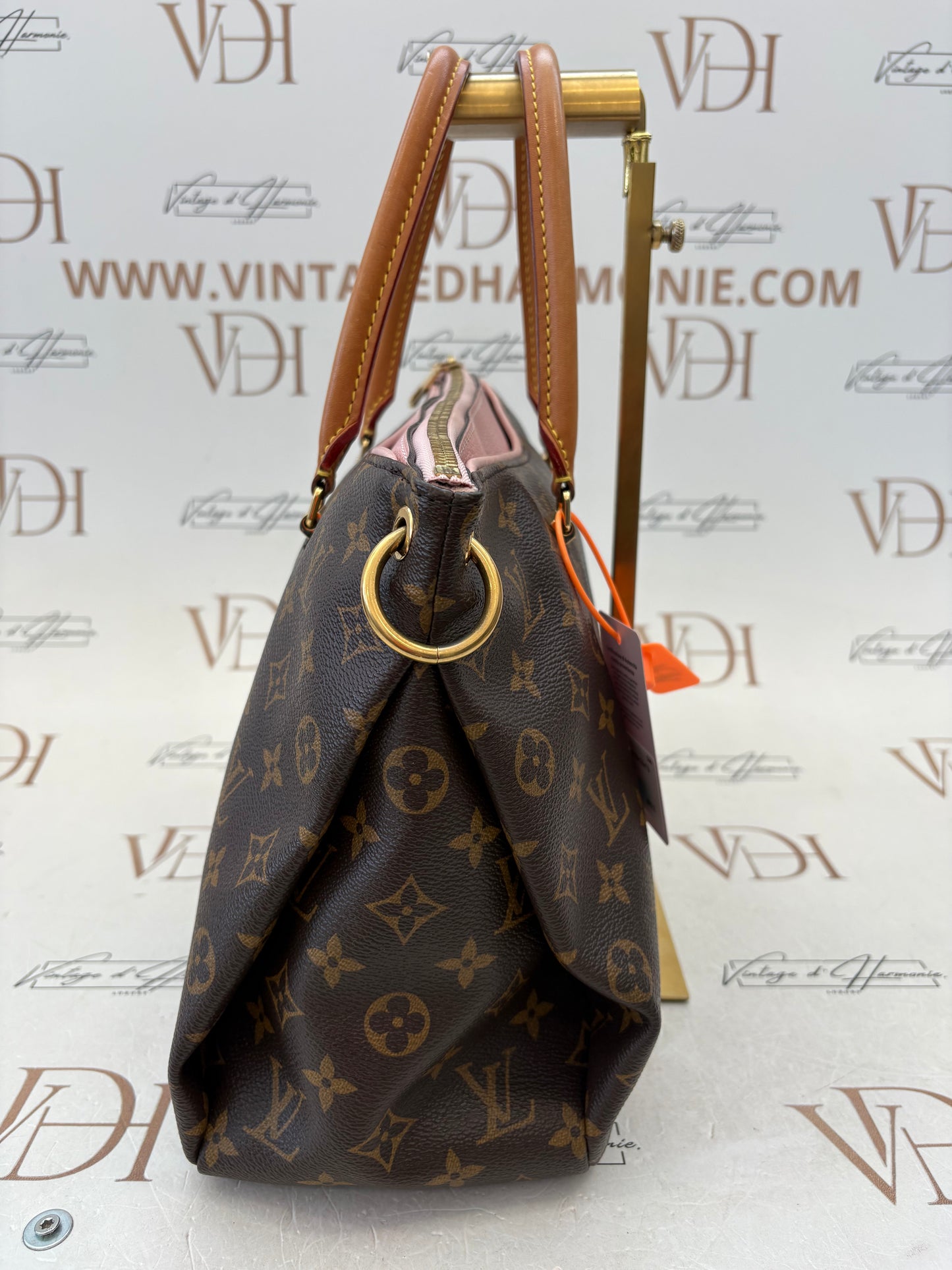 383395 - Louis Vuitton Pallas
