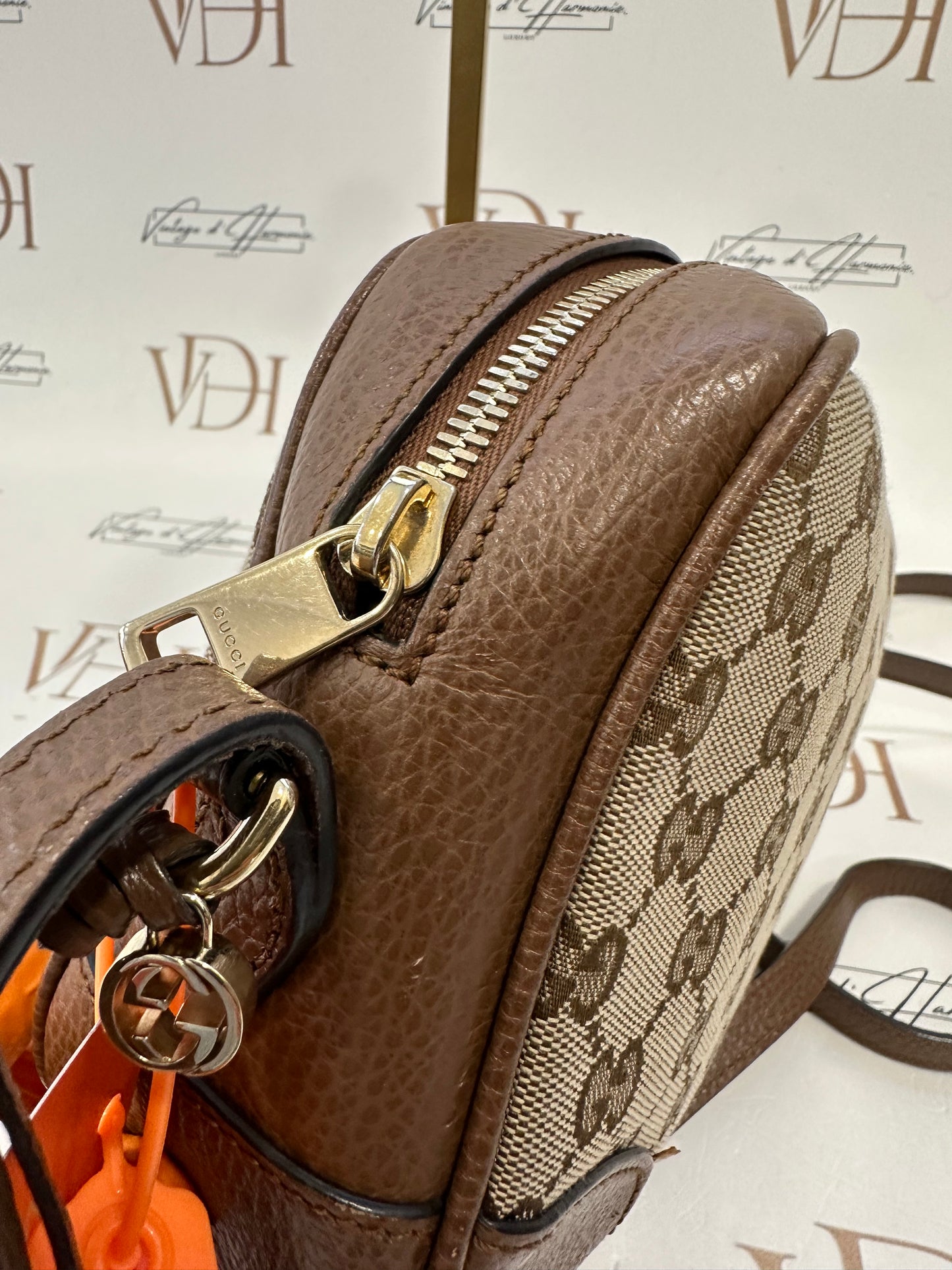 382881 - Gucci Bree