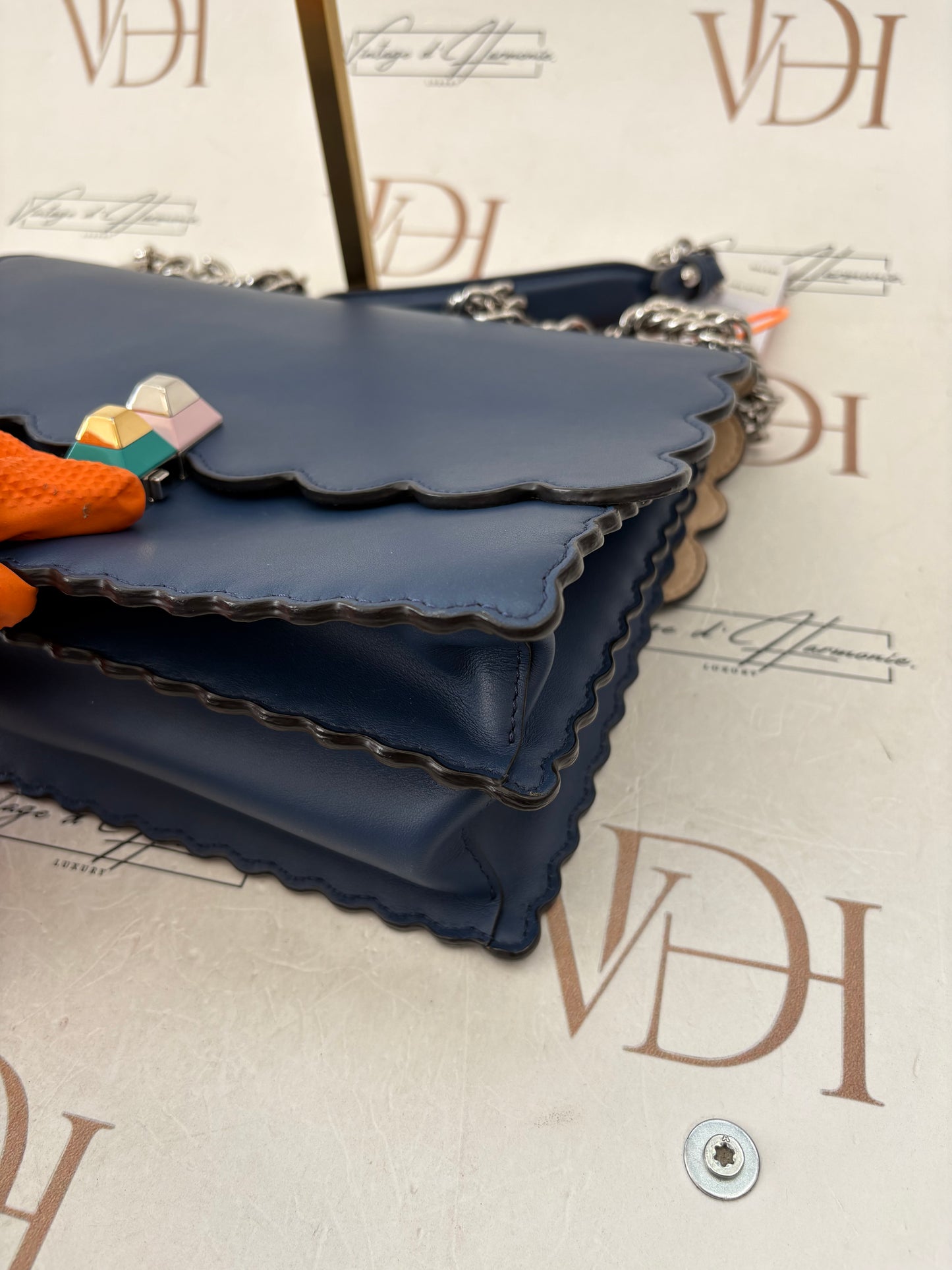383700 - Fendi Kan