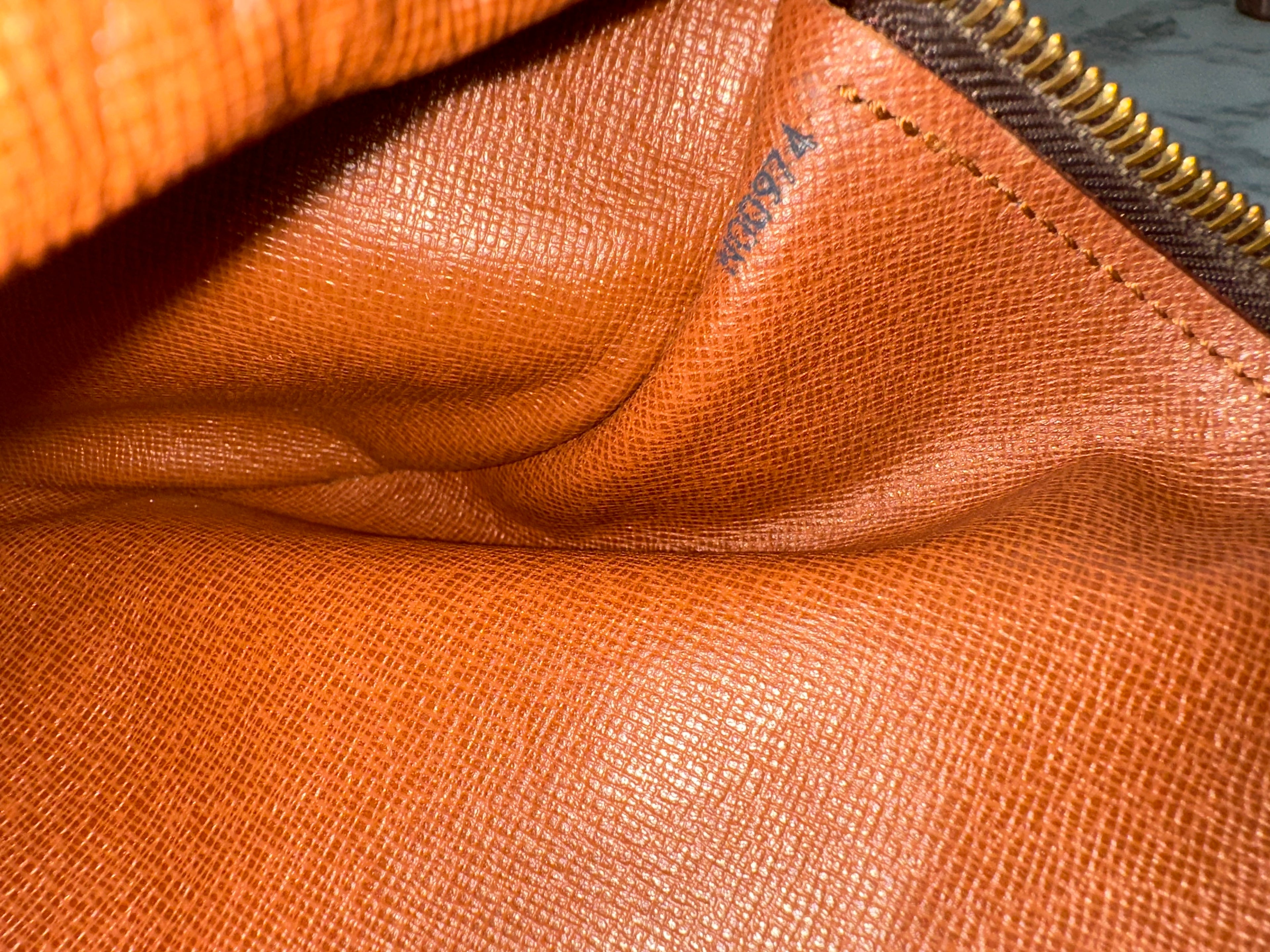 Louis Vuitton Papillon 30