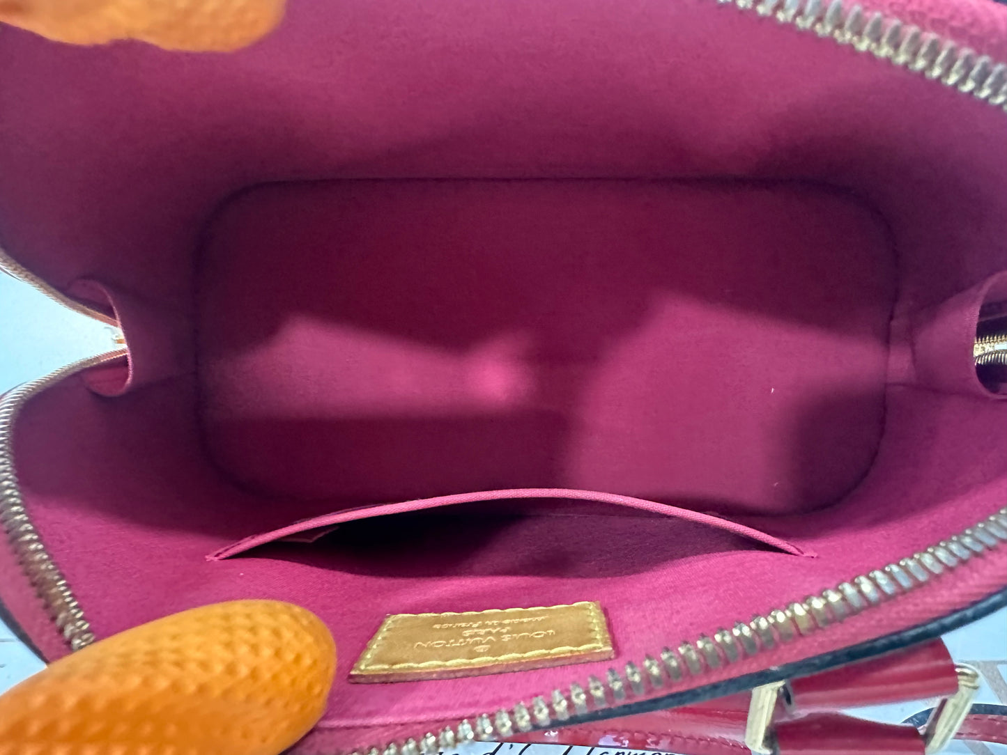 382849 - Louis Vuitton Alma BB Vernis