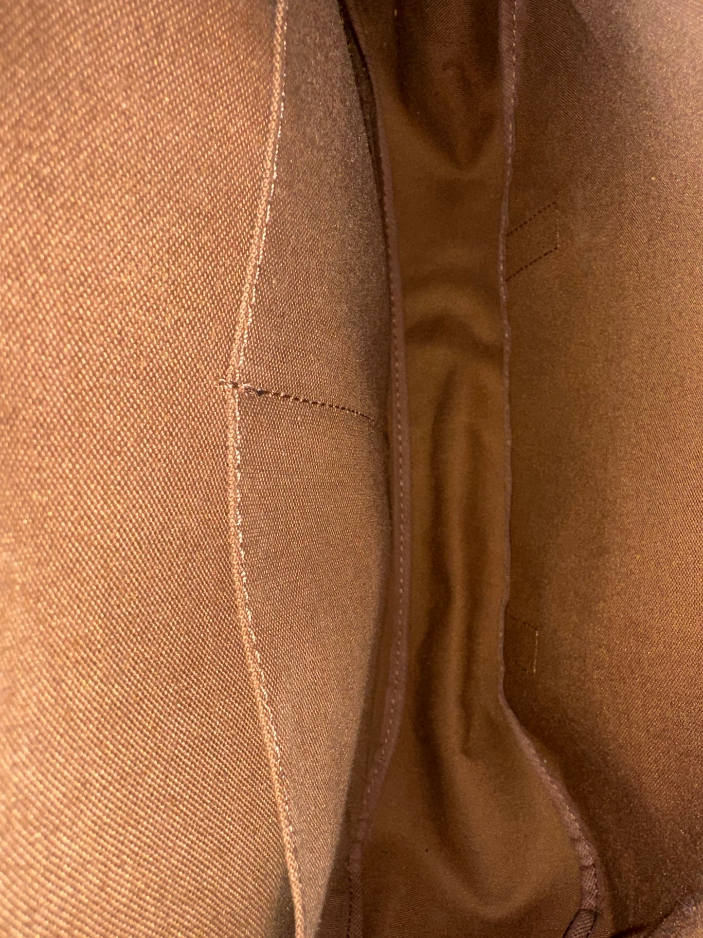 Louis Vuitton Saumur 43