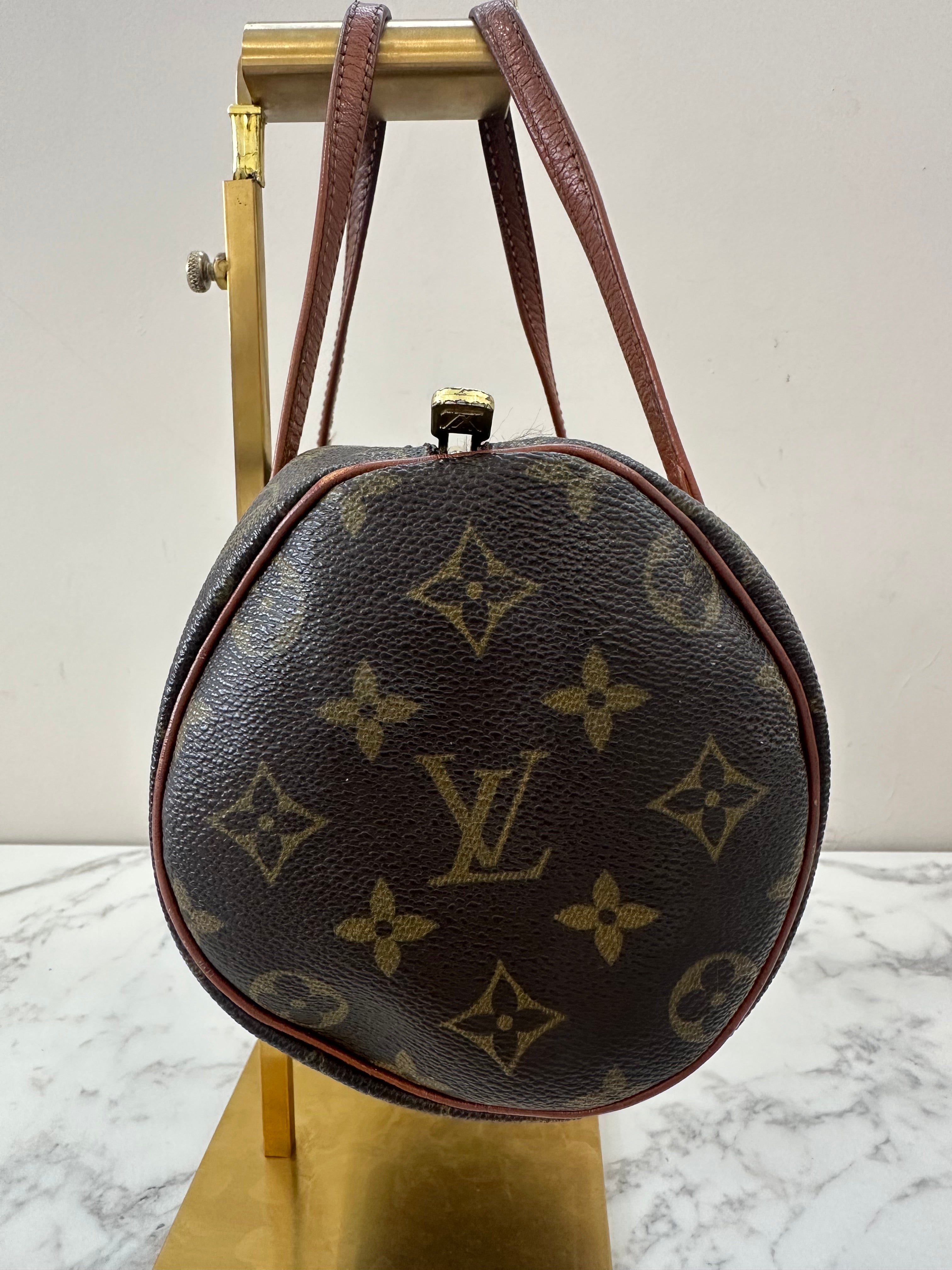 Louis Vuitton Papillon 26