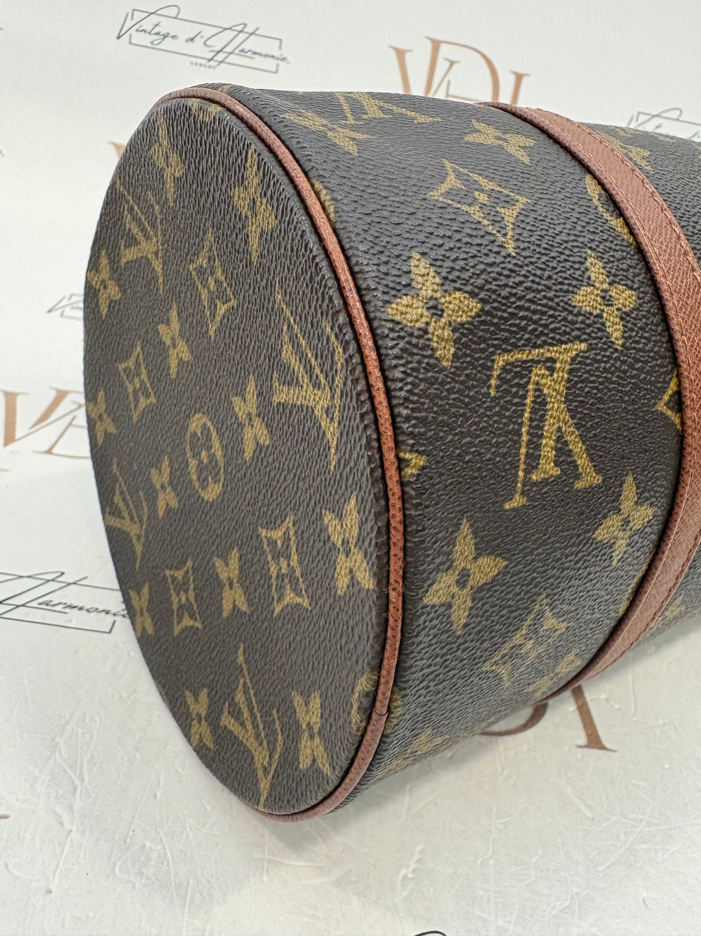 016906 - Louis Vuitton Papillon 30