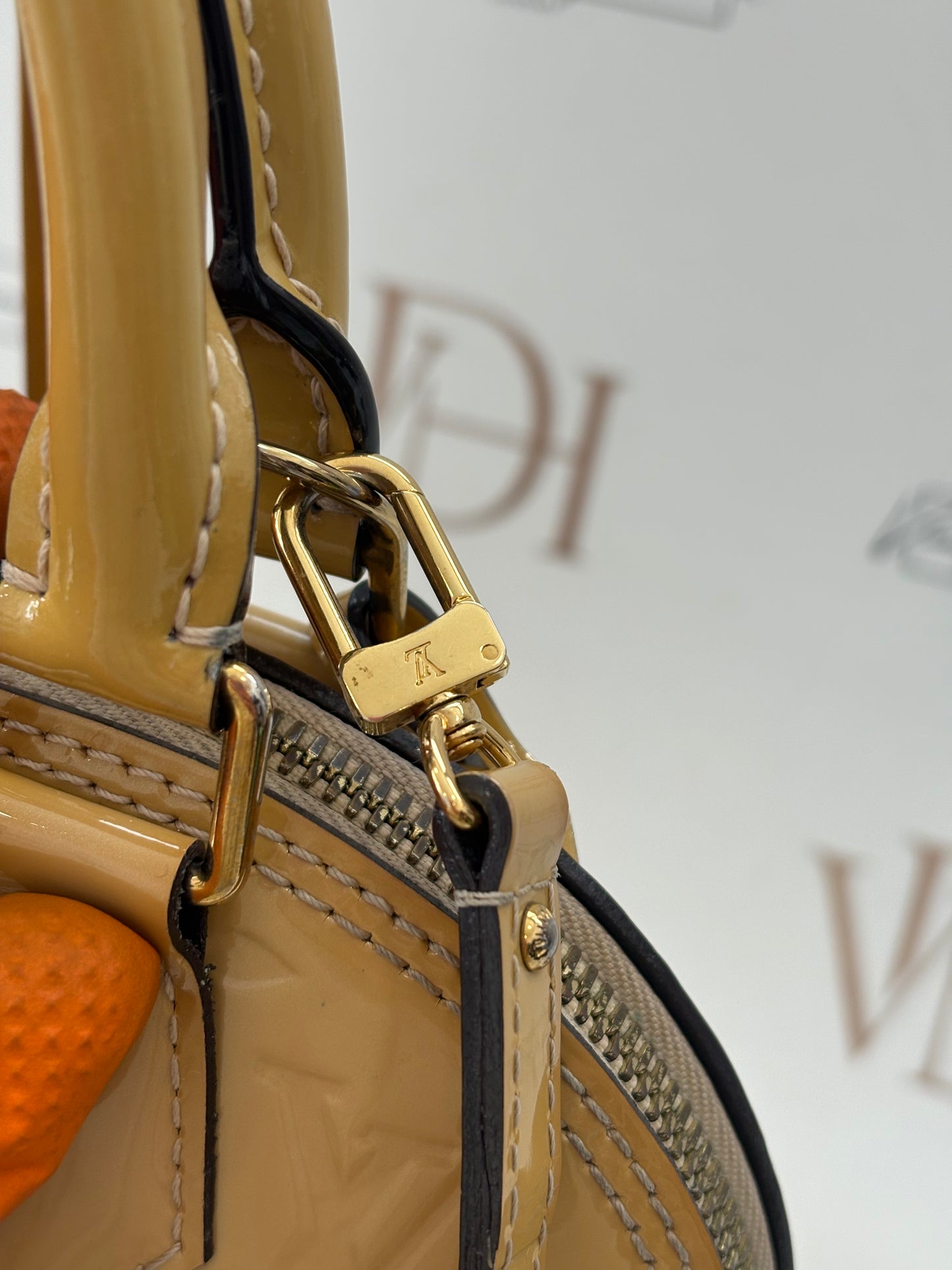 384071 - Louis Vuitton Alma BB