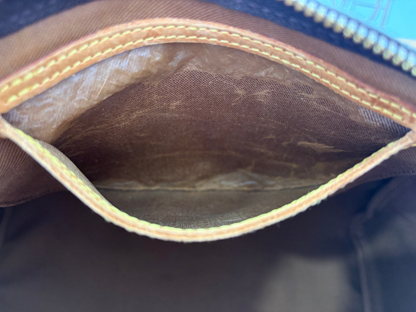 018356 - Louis Vuitton Speedy 30
