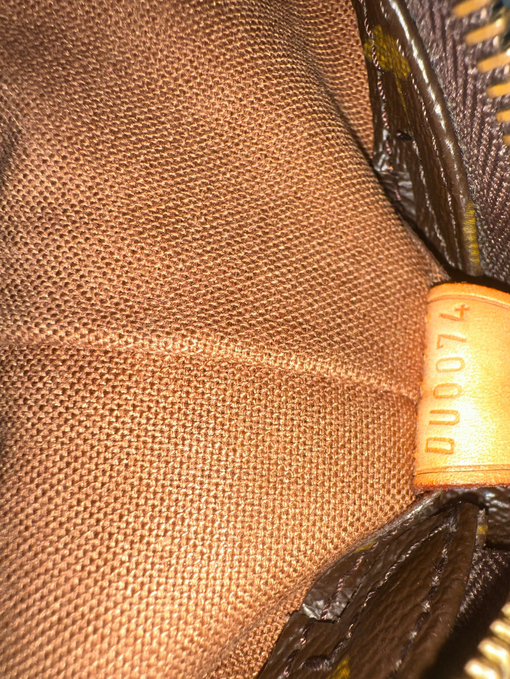 Louis Vuitton Cabas Mezzo