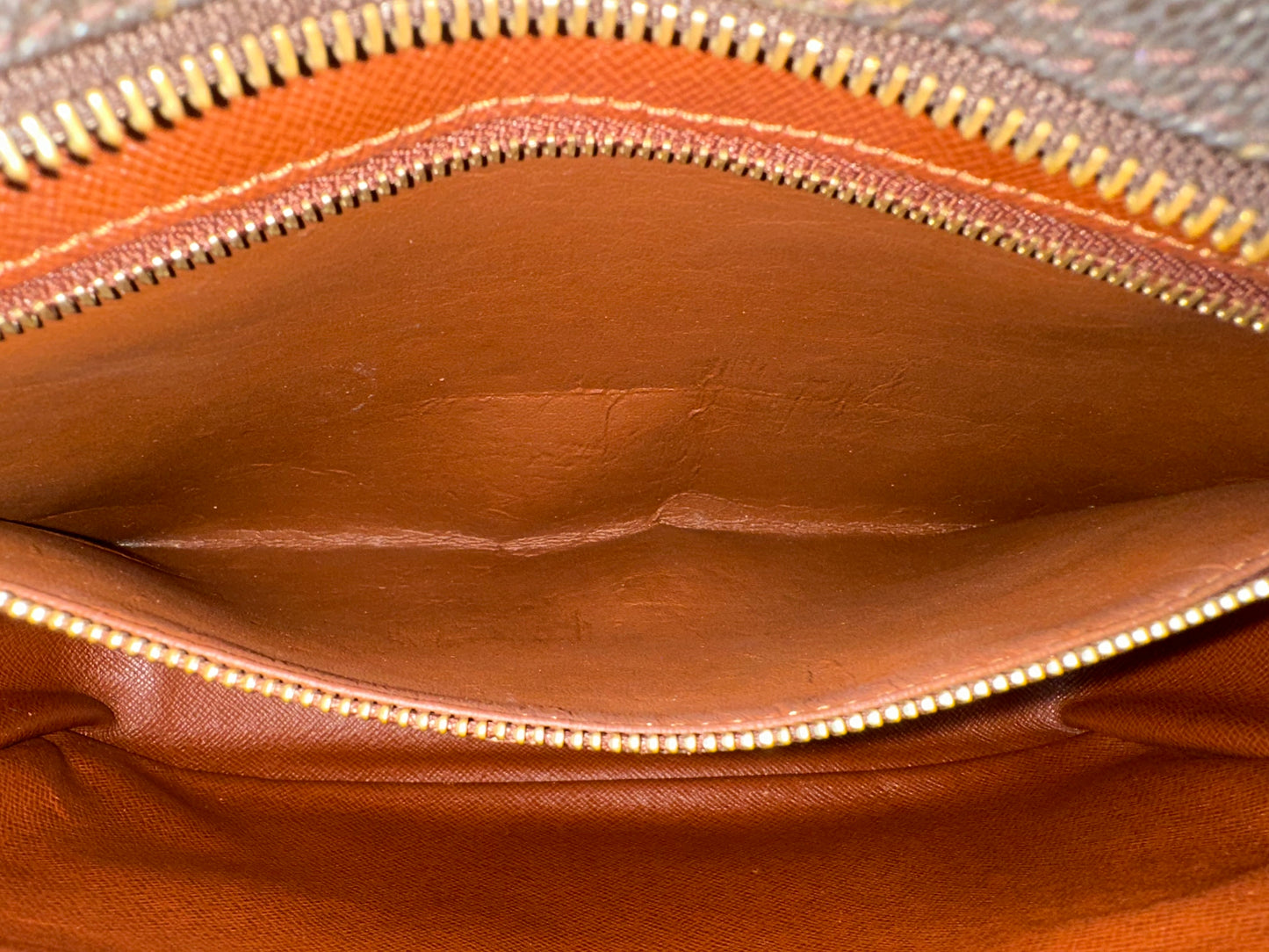 Louis Vuitton Trocadero 24