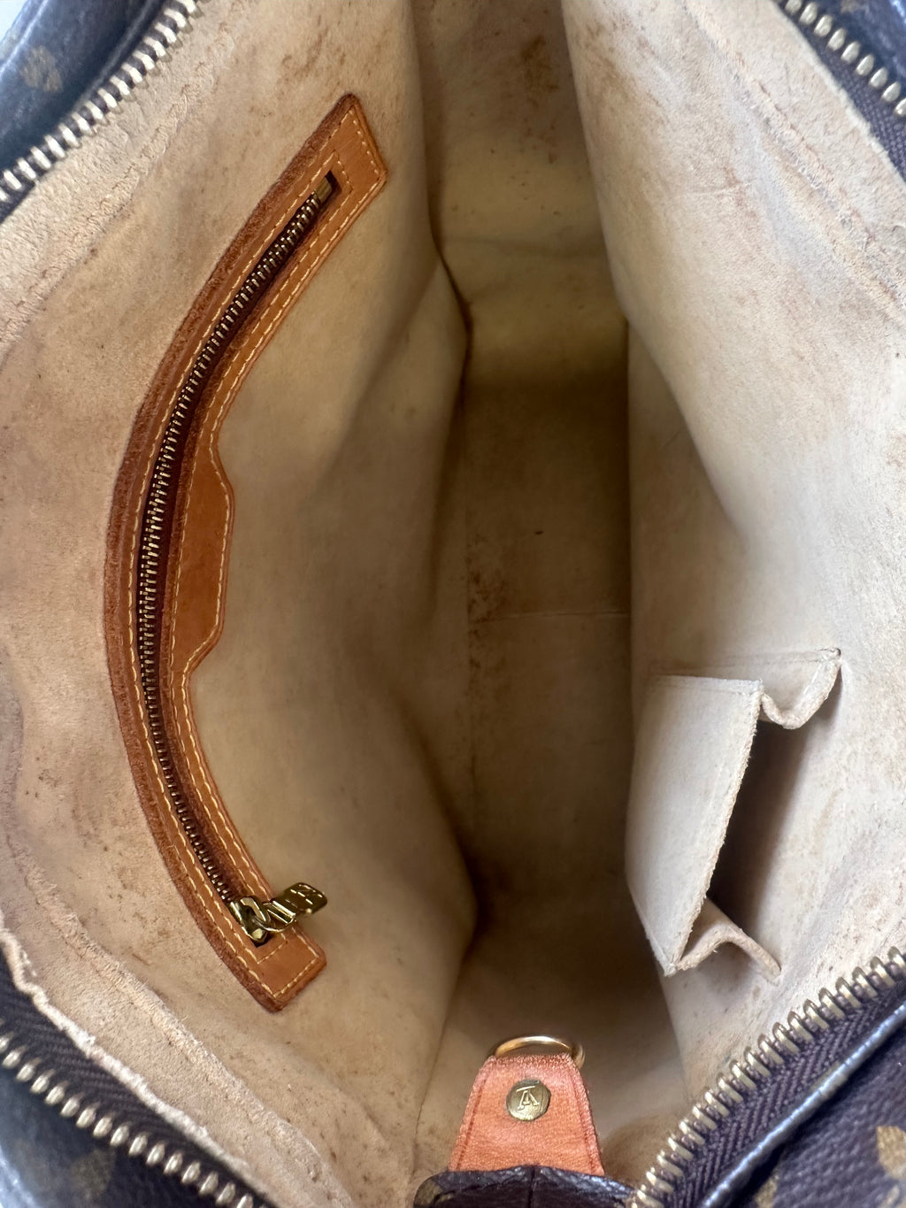 Louis Vuitton Looping GM