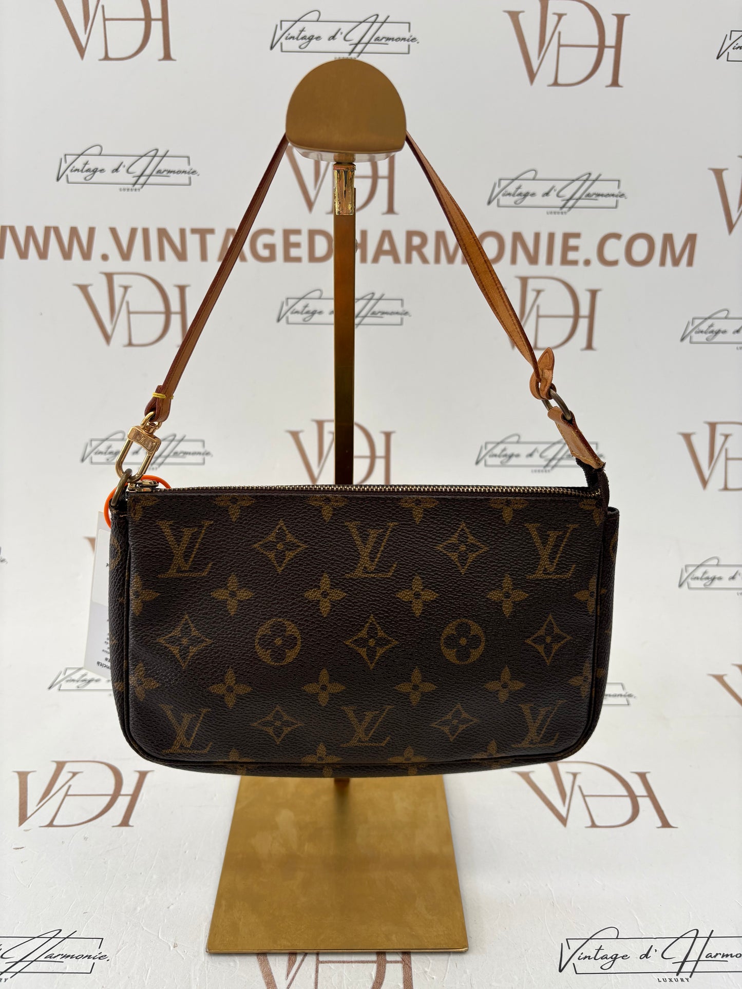 018965 - Louis Vuitton Pochette Accessoires