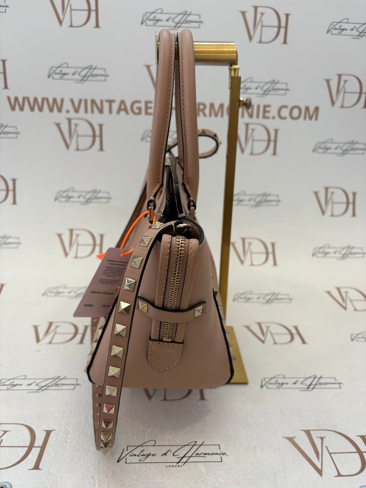 383886 - Valentino Rockstud