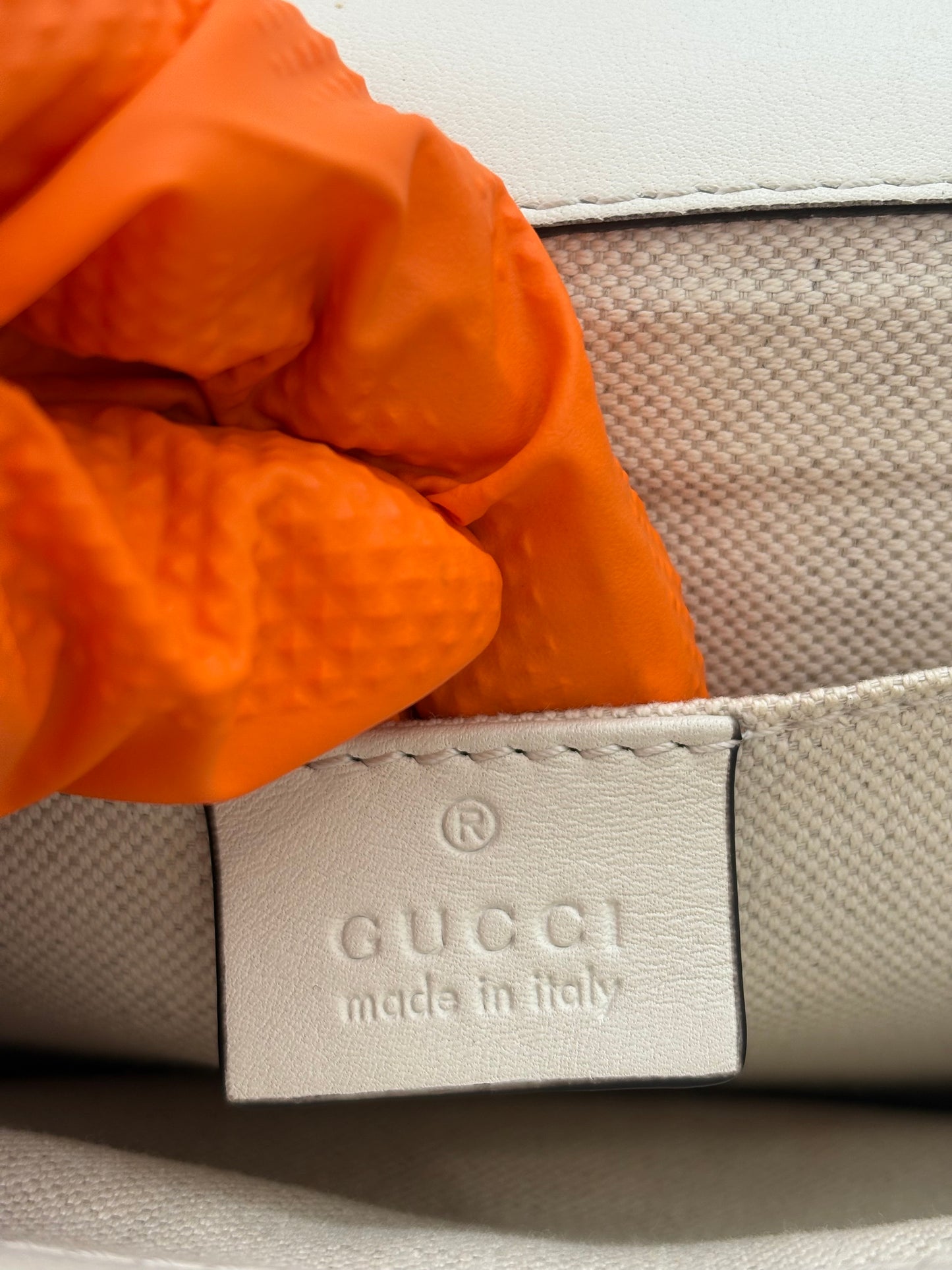 200799 - Gucci dionysus