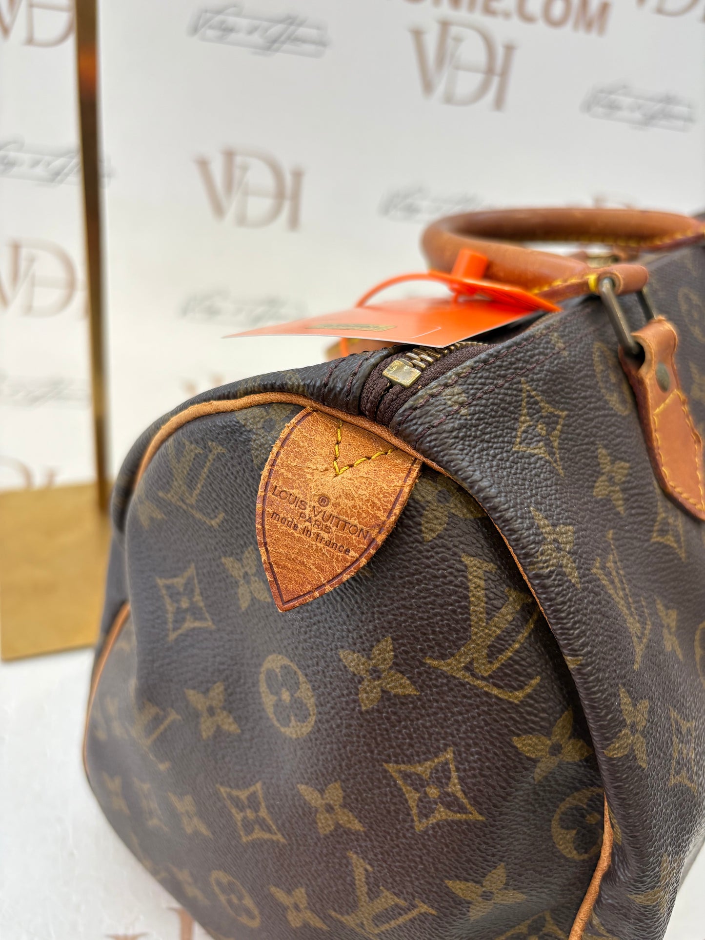 018801 - Louis Vuitton Speedy 30