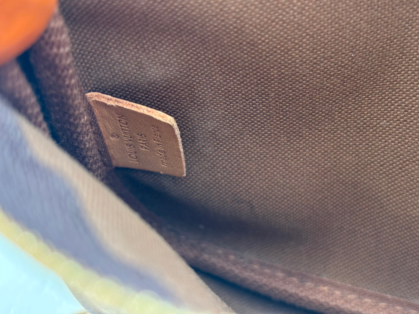 201426 - Louis Vuitton Multipochette