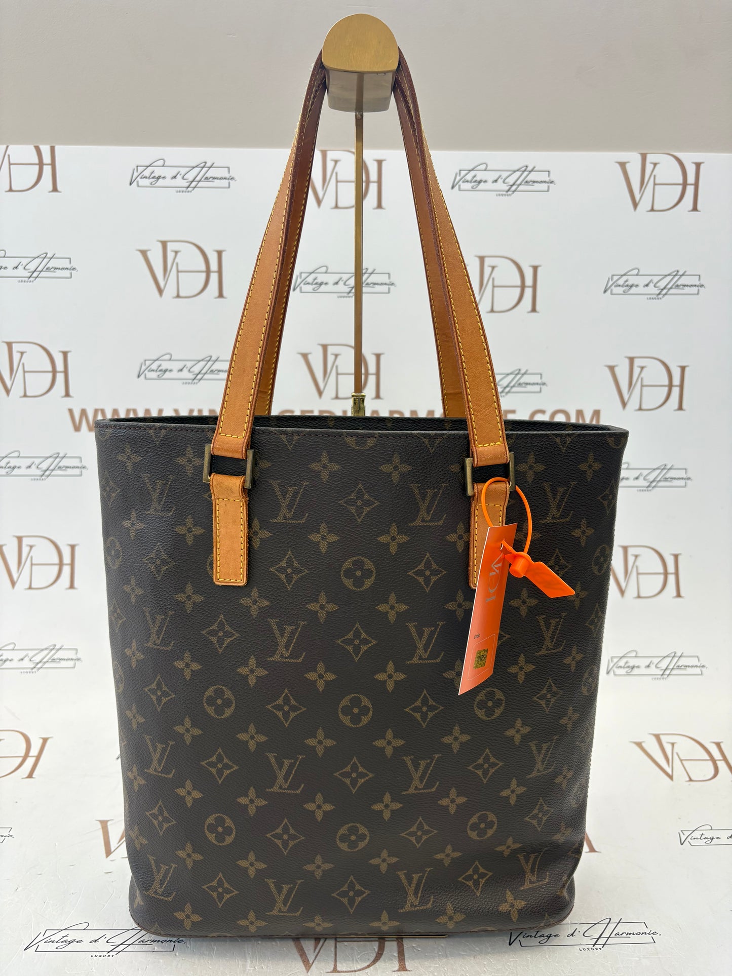 018672 - Louis Vuitton Vavin GM