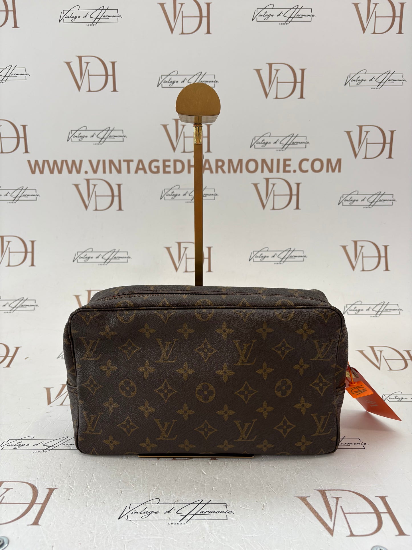 018115 - Louis Vuitton Trousse Toilette 28 M