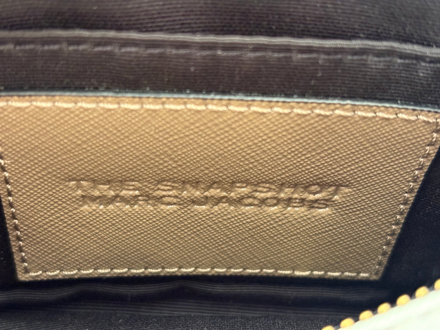 383968 - Marc Jacobs Snapshot